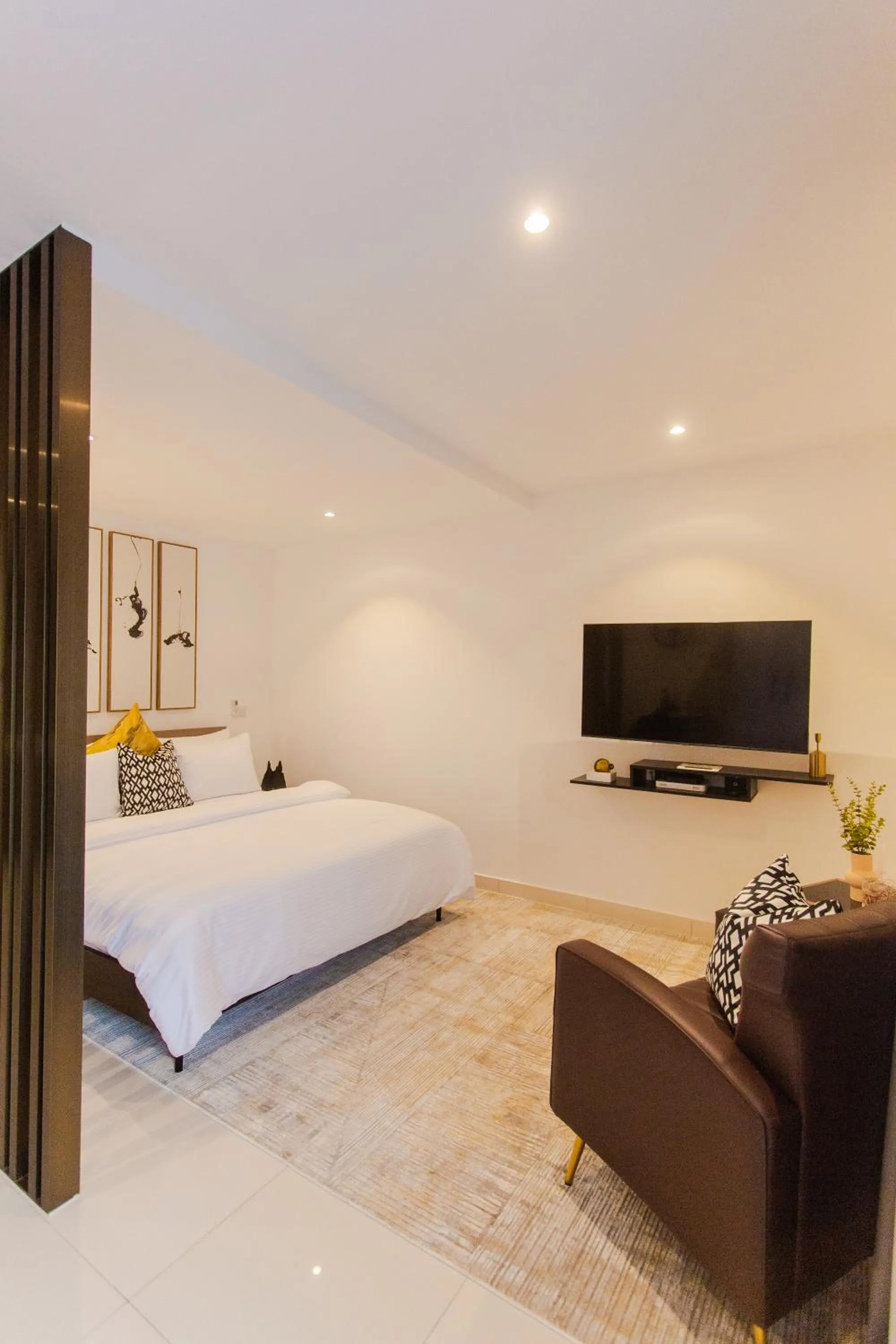 Living room, Bed in Accra Luxury Apartments @ The Lennox