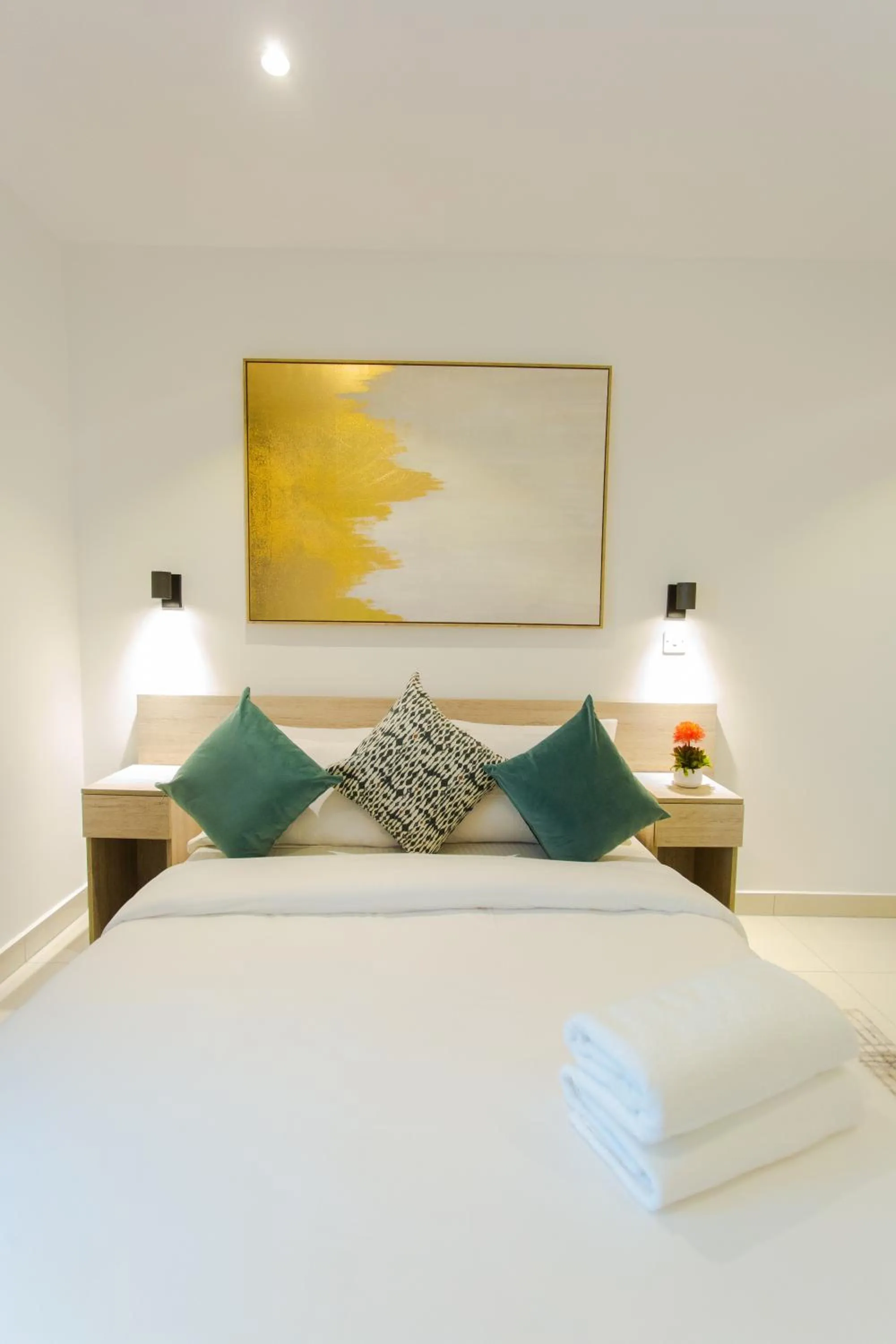 Bed in Accra Luxury Apartments @ The Lennox