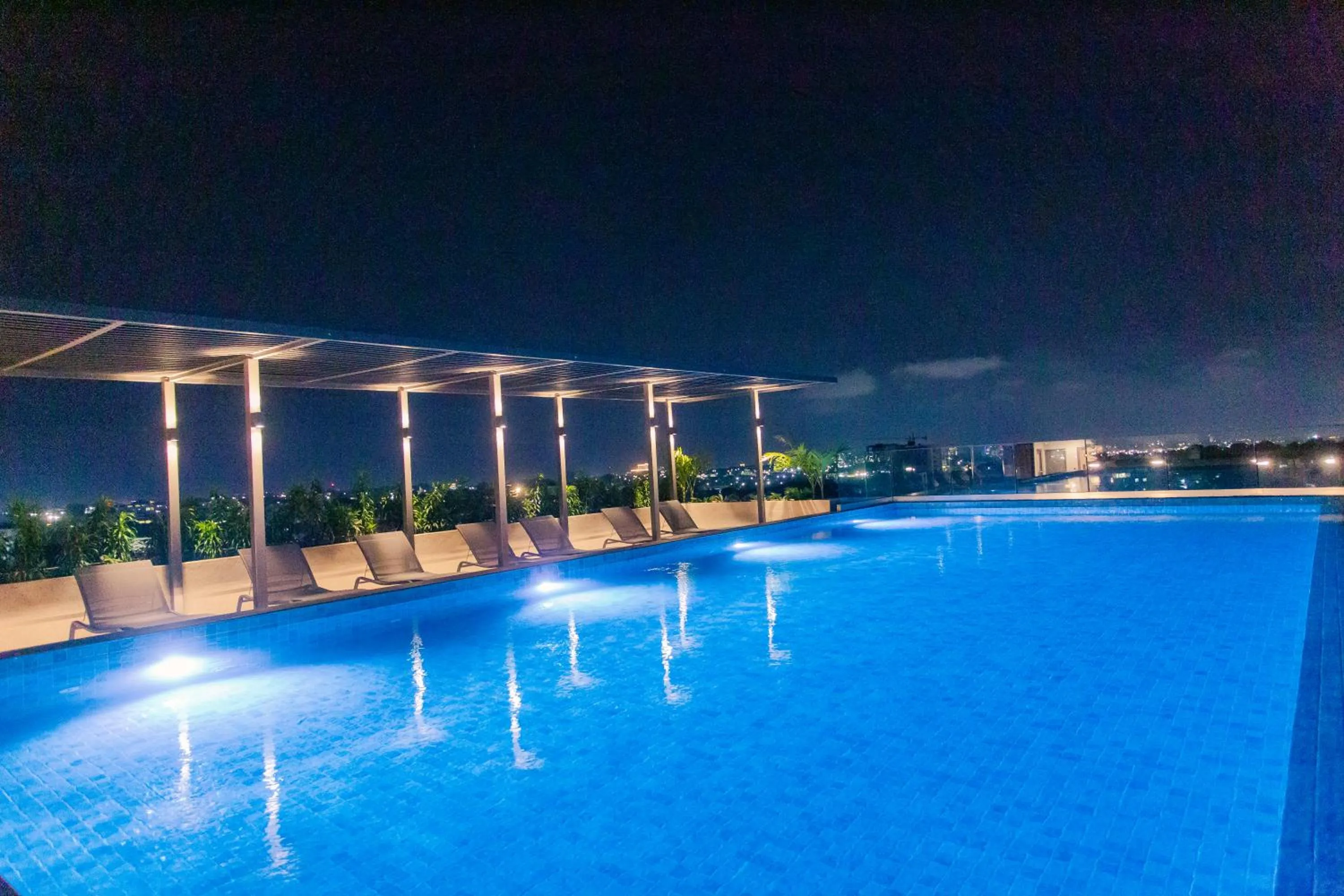 Night in Accra Luxury Apartments @ The Lennox