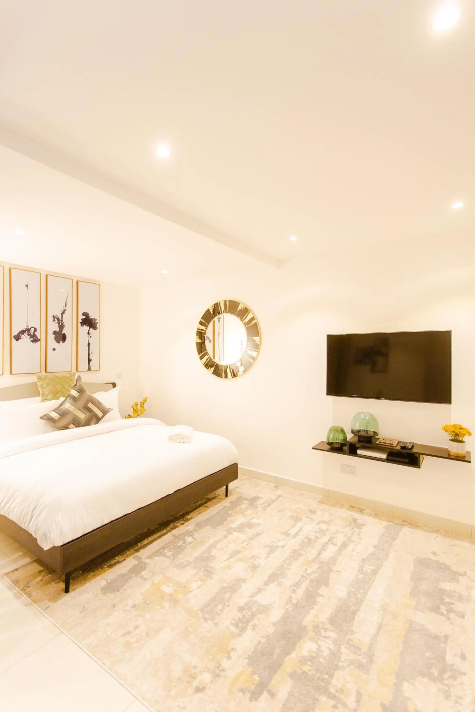 Bed in Accra Luxury Apartments @ The Lennox