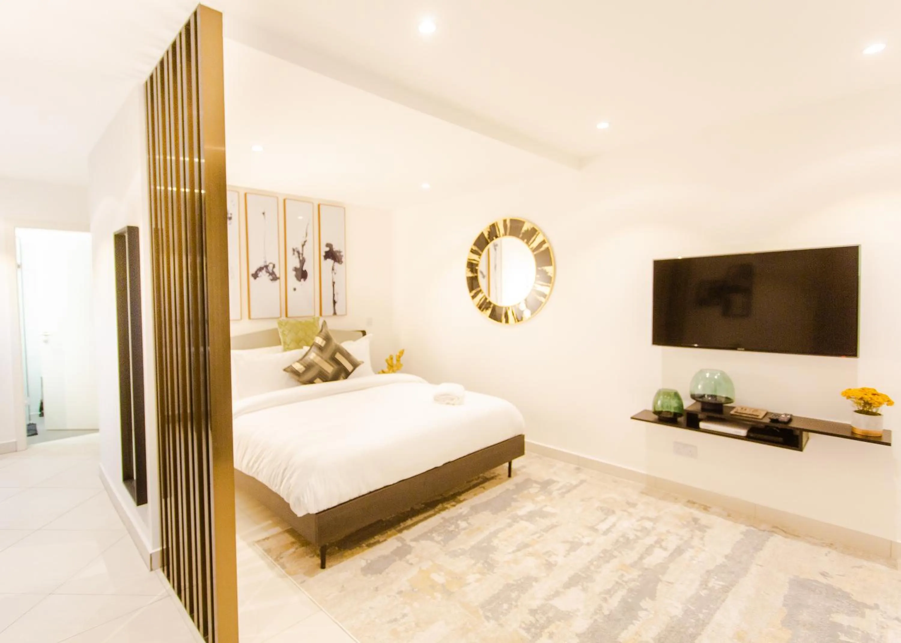 Photo of the whole room, Bed in Accra Luxury Apartments @ The Lennox