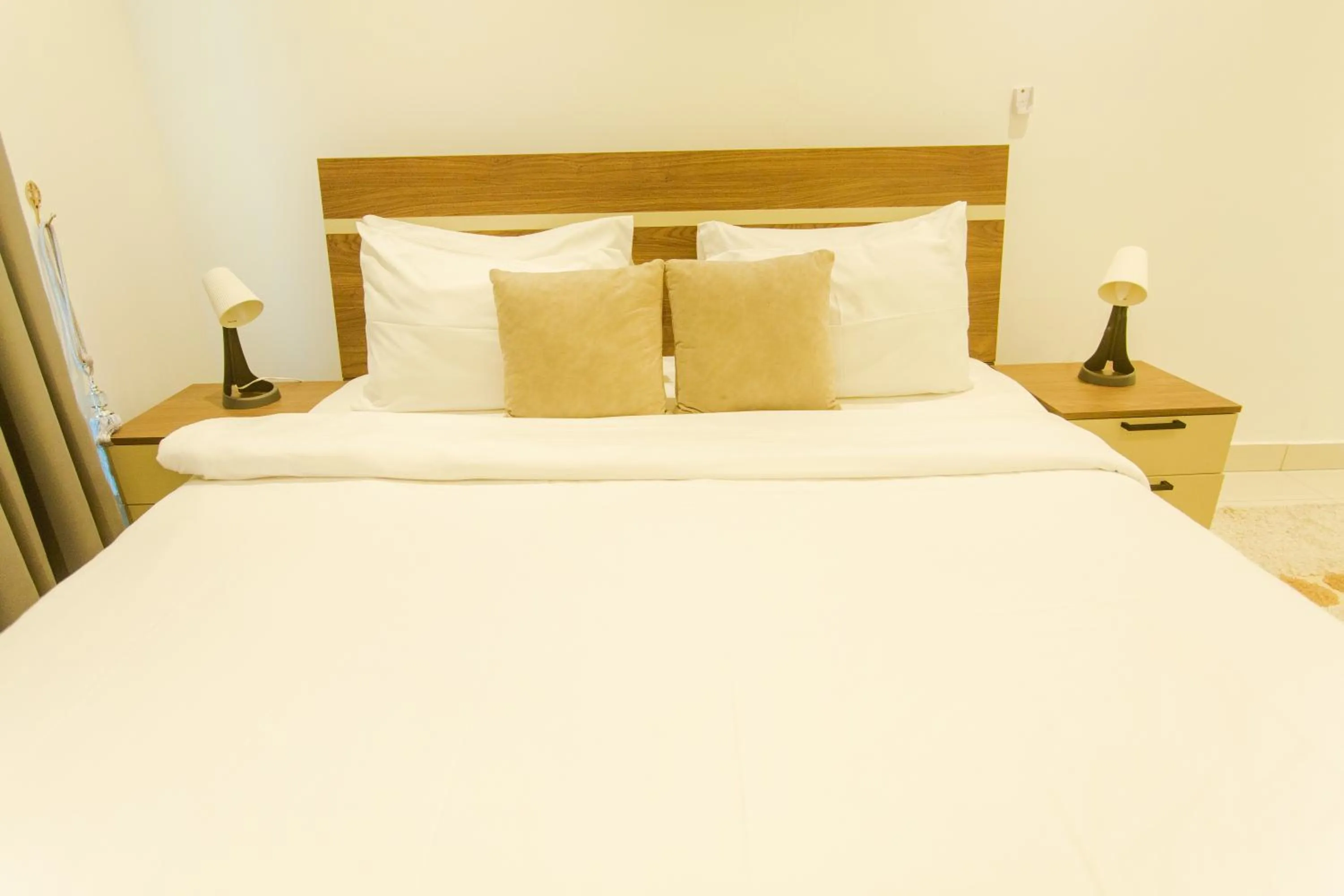 Bed in Accra Luxury Apartments @ The Lennox