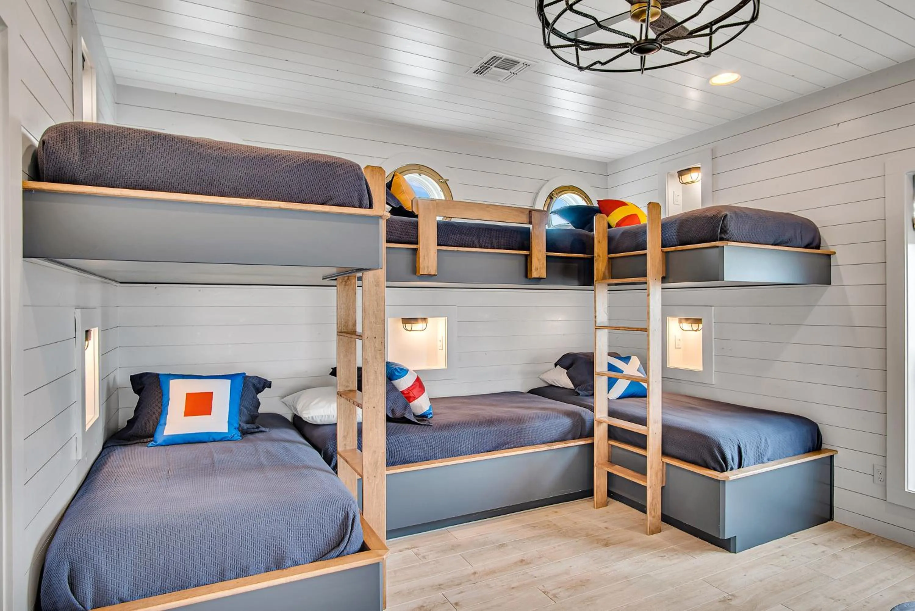 Property building, Bed in BeachHouse Bliss