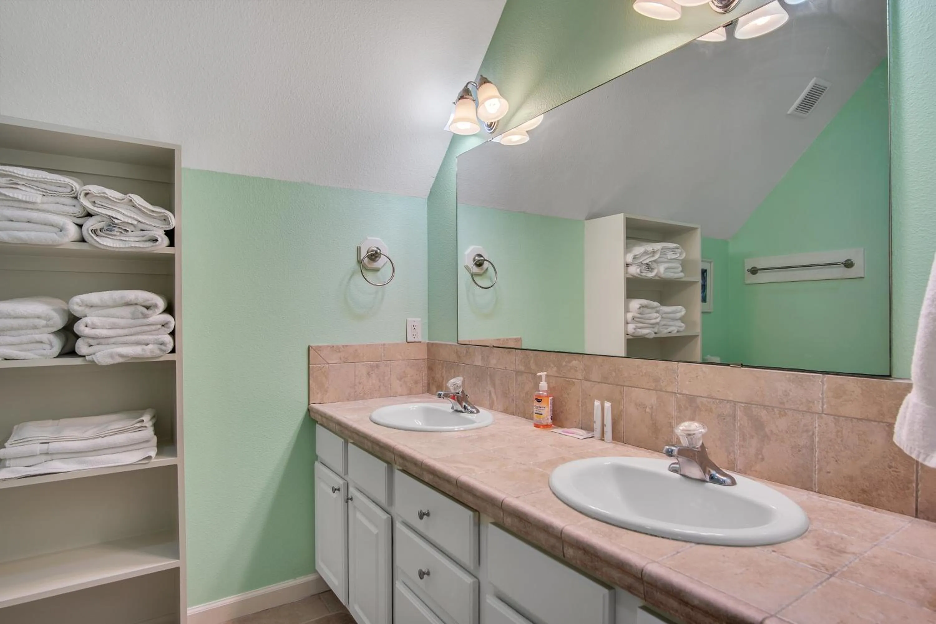 Property building in Casa La Vista