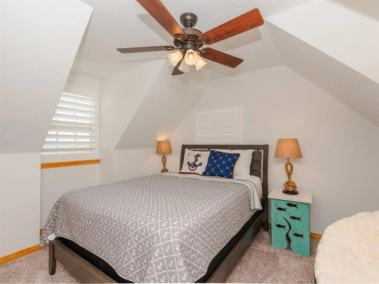 Property building, Bed in Bay Cottage