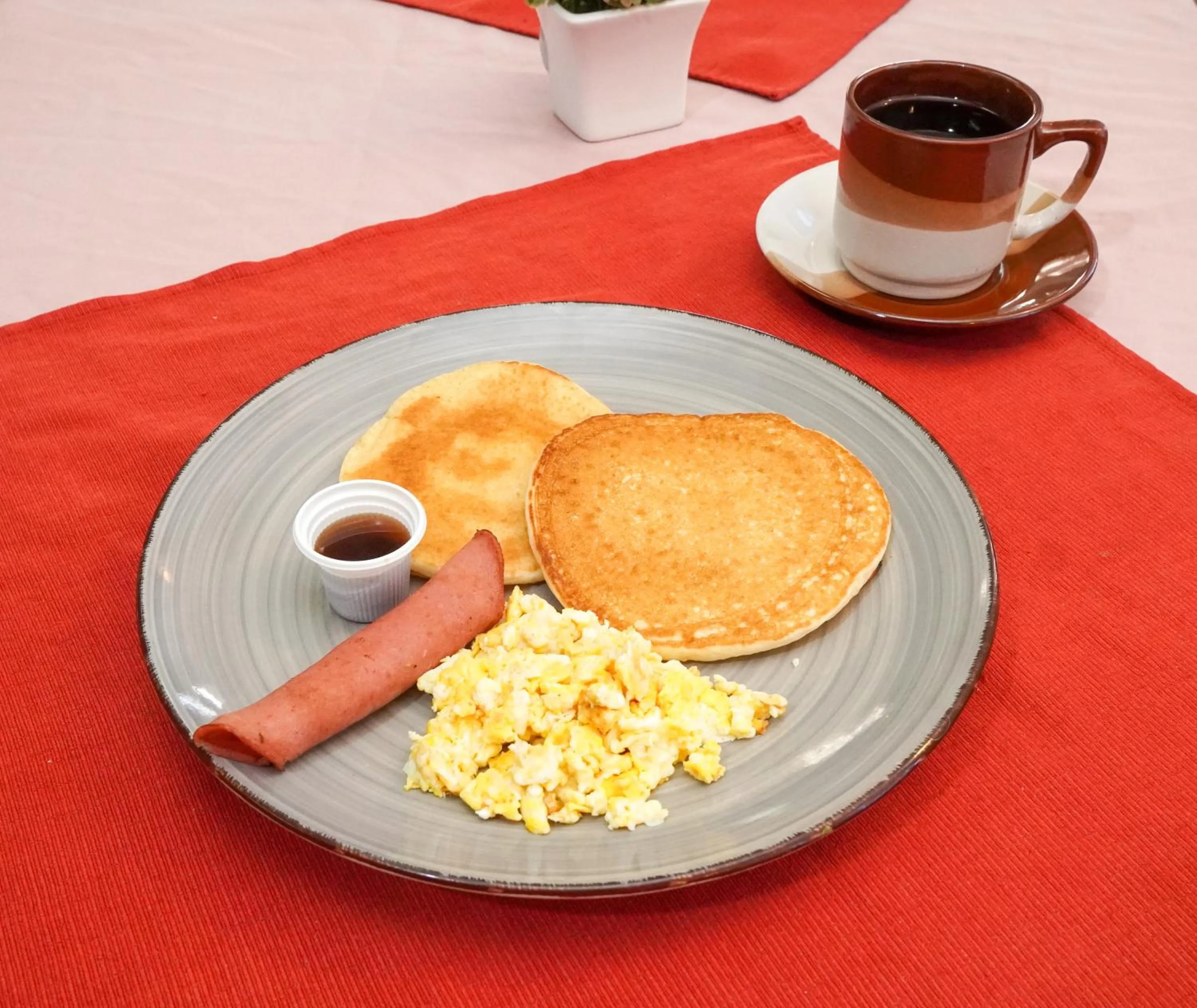 Restaurant/places to eat in Hotel Palace Ejecutivo