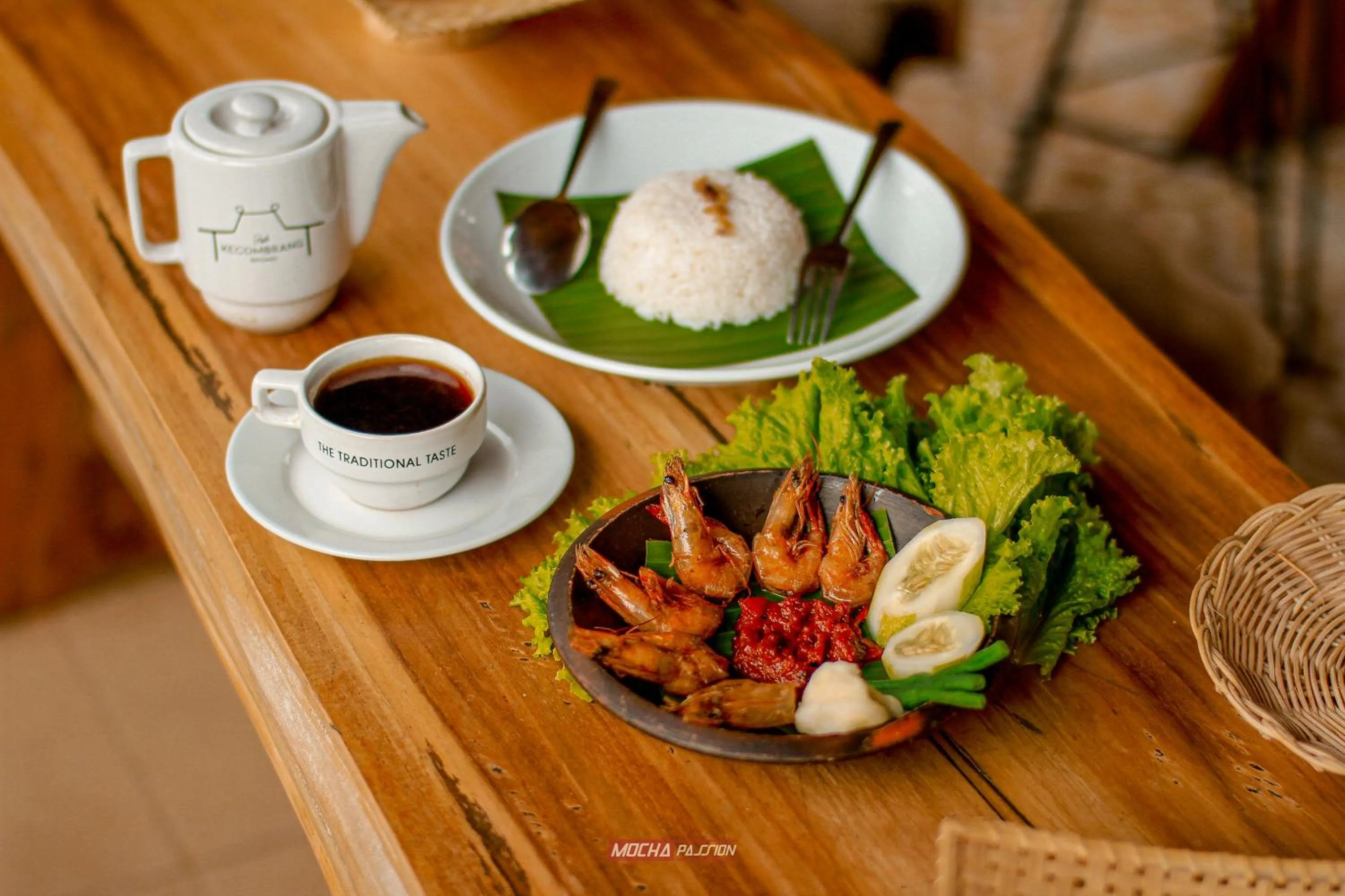 Restaurant/places to eat in Joglo Kecombrang Bromo