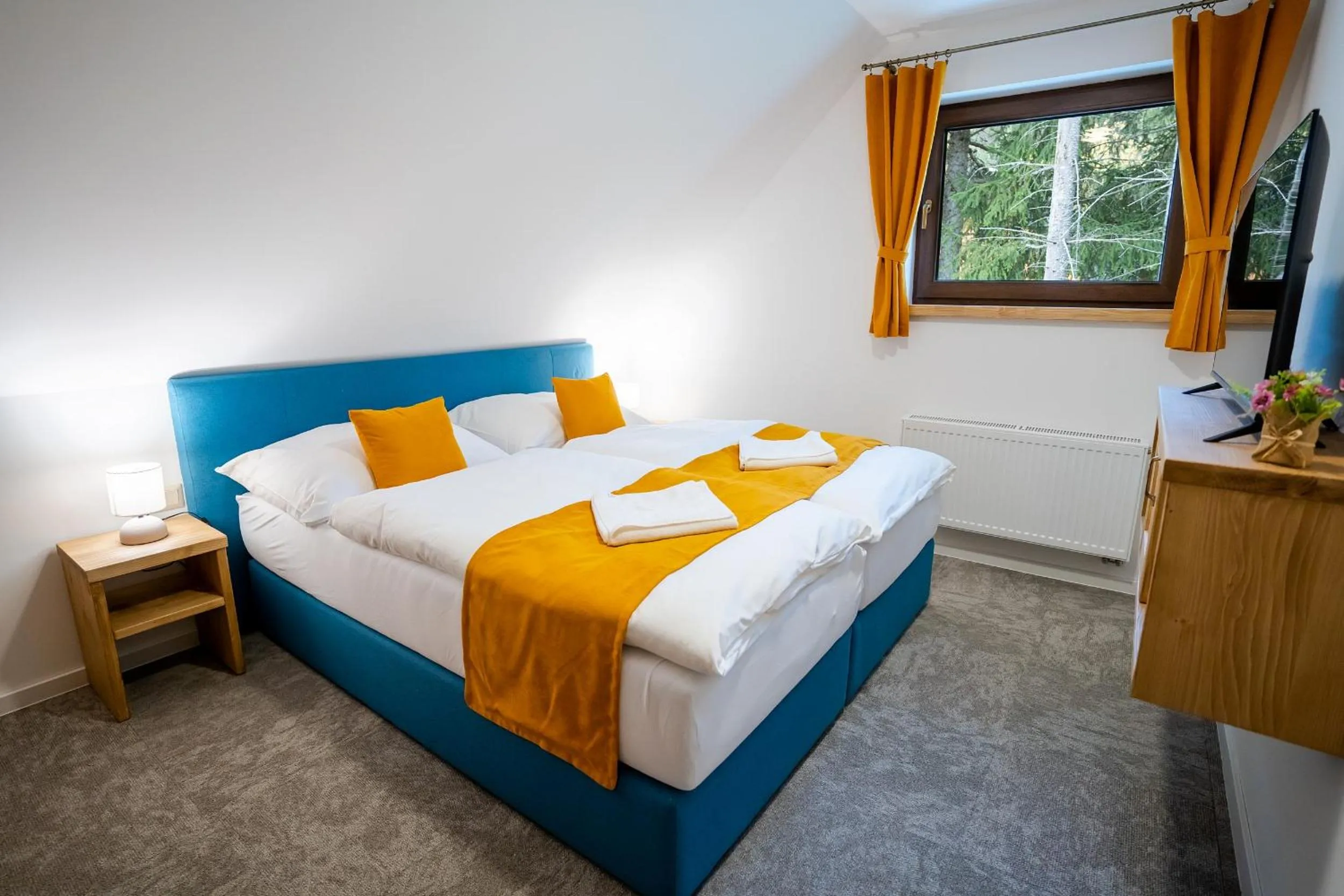 Bed in Rezort pri jazere Podbanské