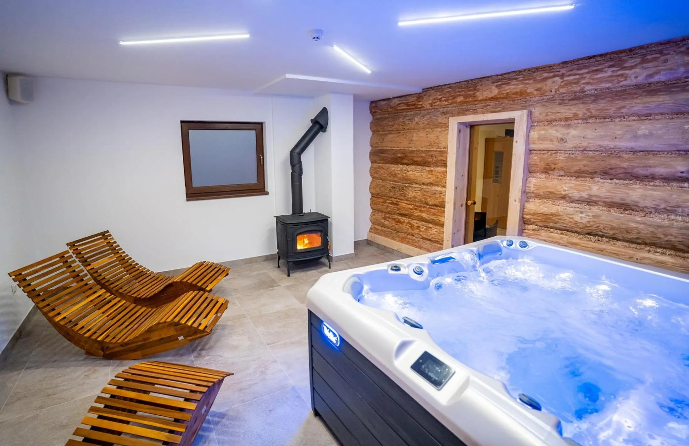 Hot Tub in Rezort pri jazere Podbanské