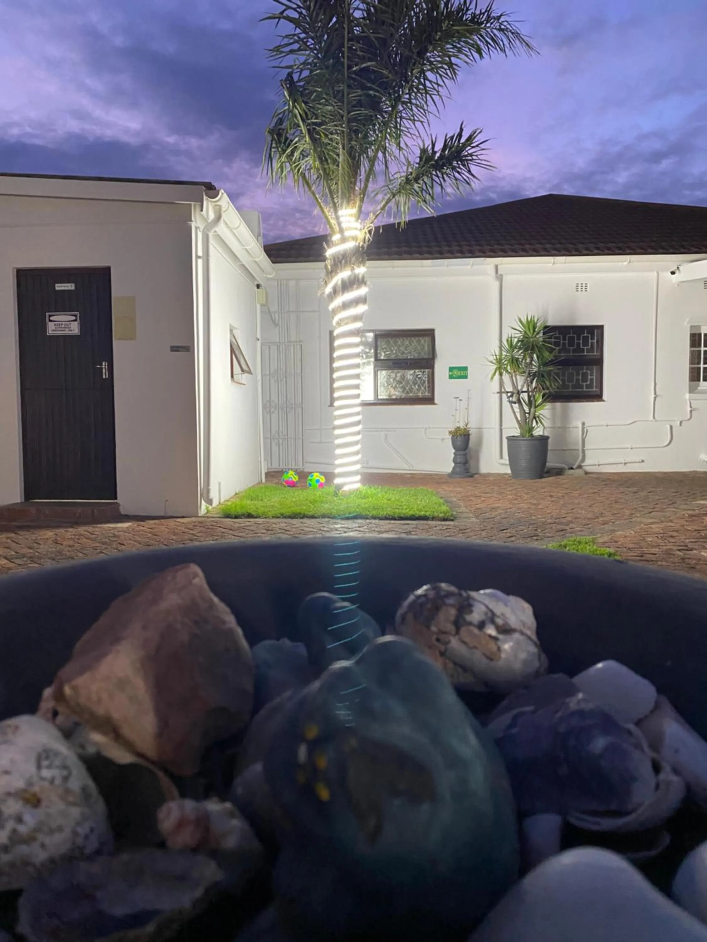 Garden in 5 Third Avenue Guesthouse