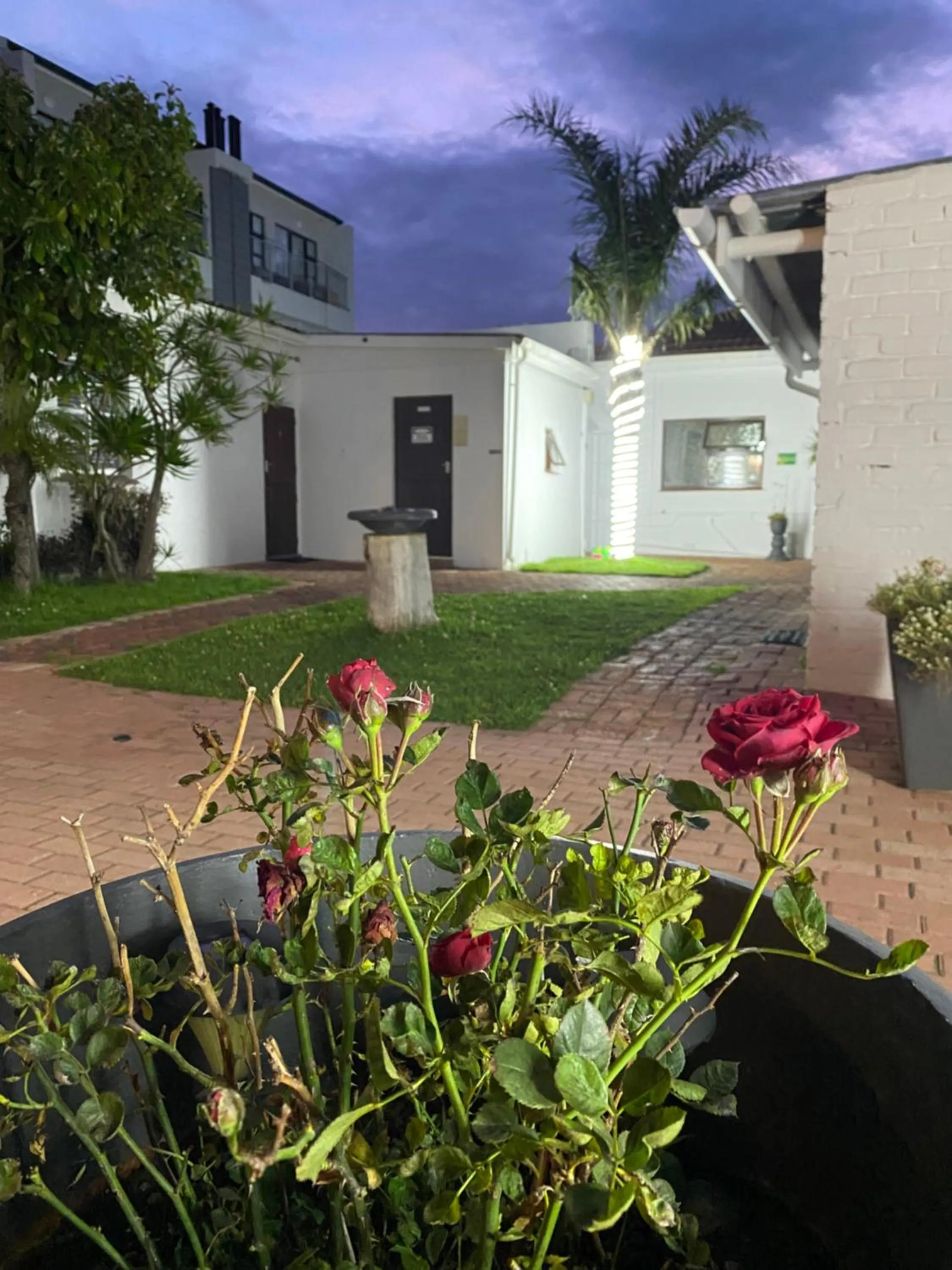 Property building in 5 Third Avenue Guesthouse