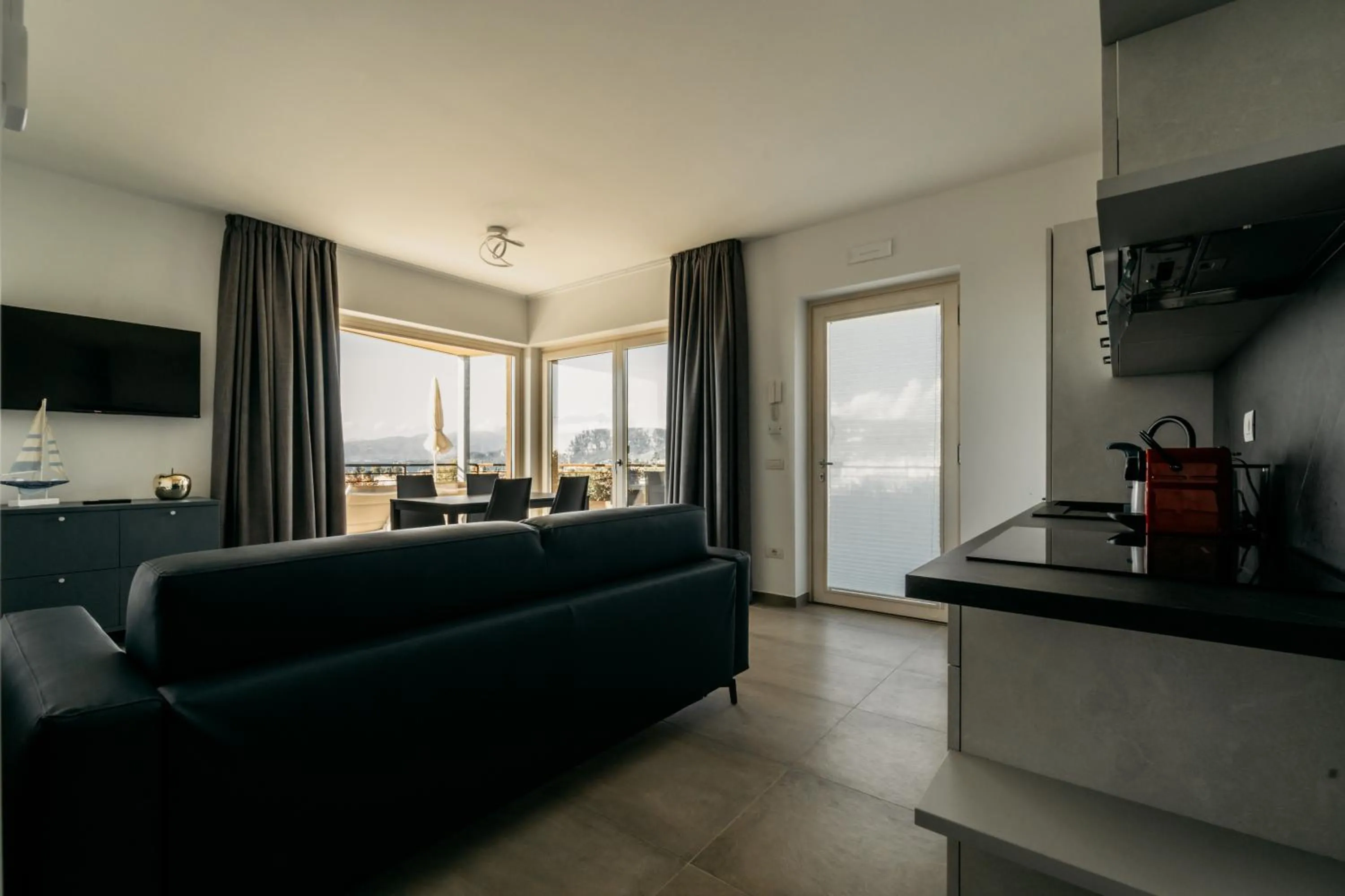 Apartments Monsurei, Lake view