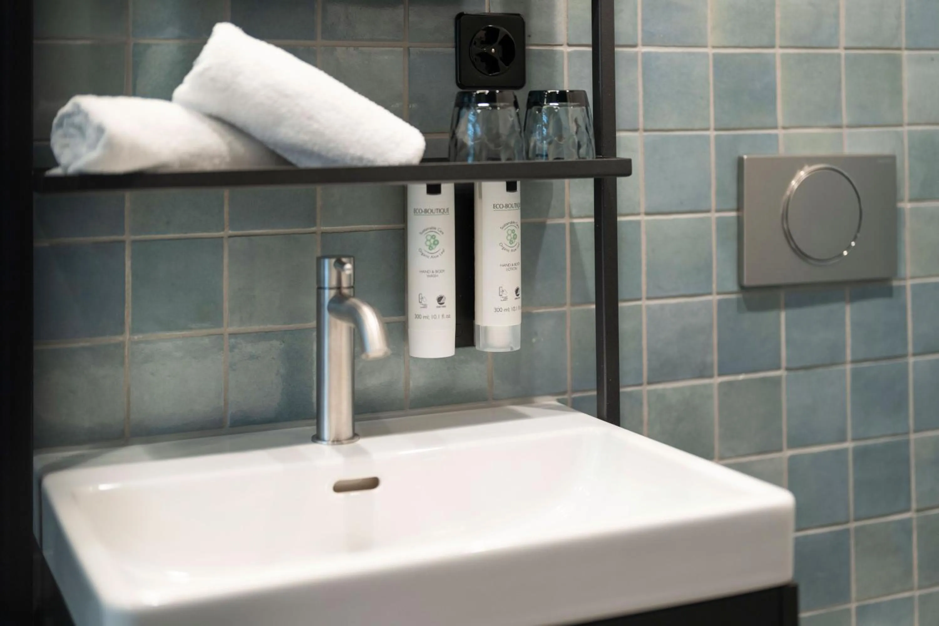 Bathroom in Tailormade Hotel LEO St Gallen