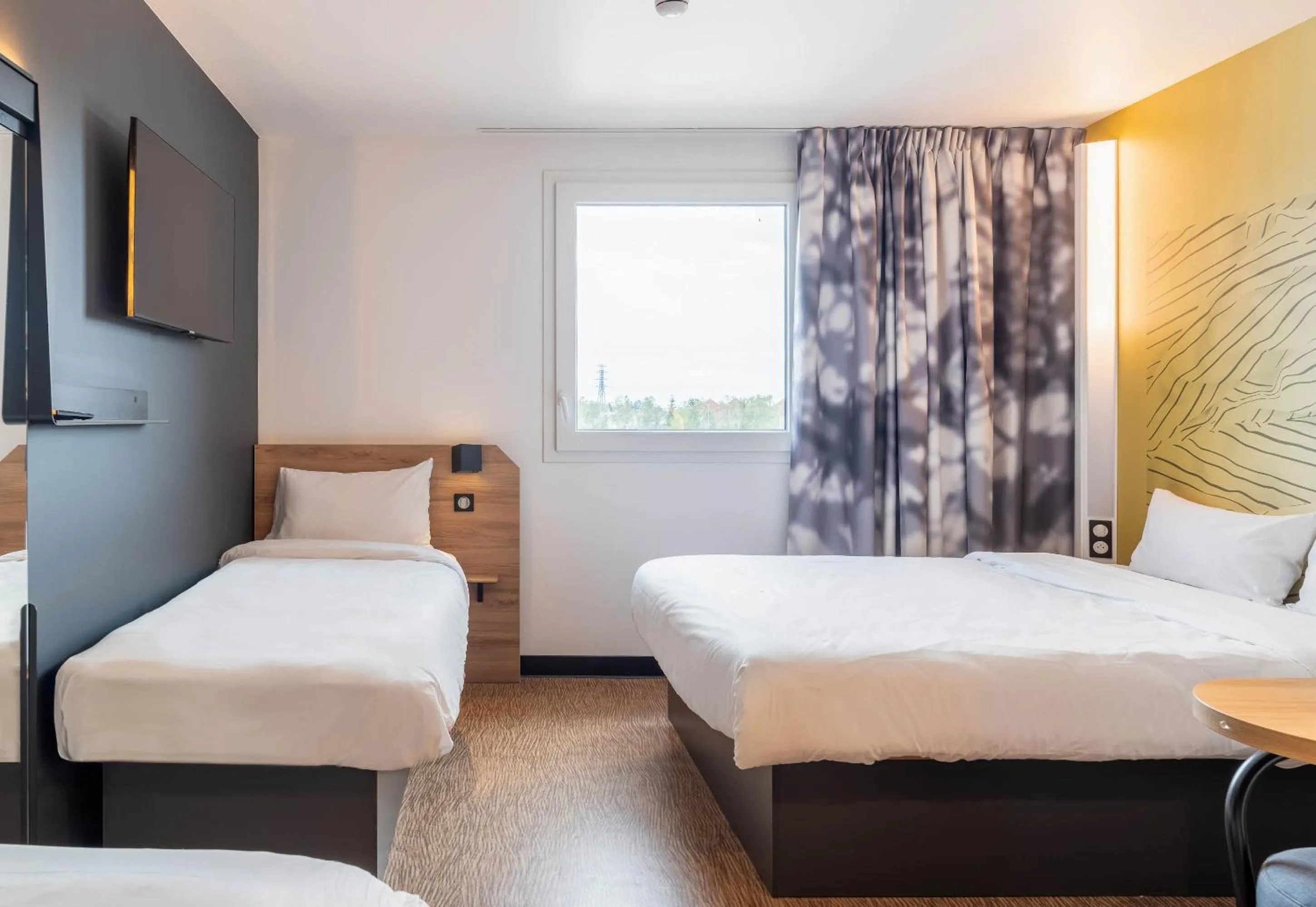 Bedroom, Bed in B&B HOTEL Bourg-en-Bresse Viriat