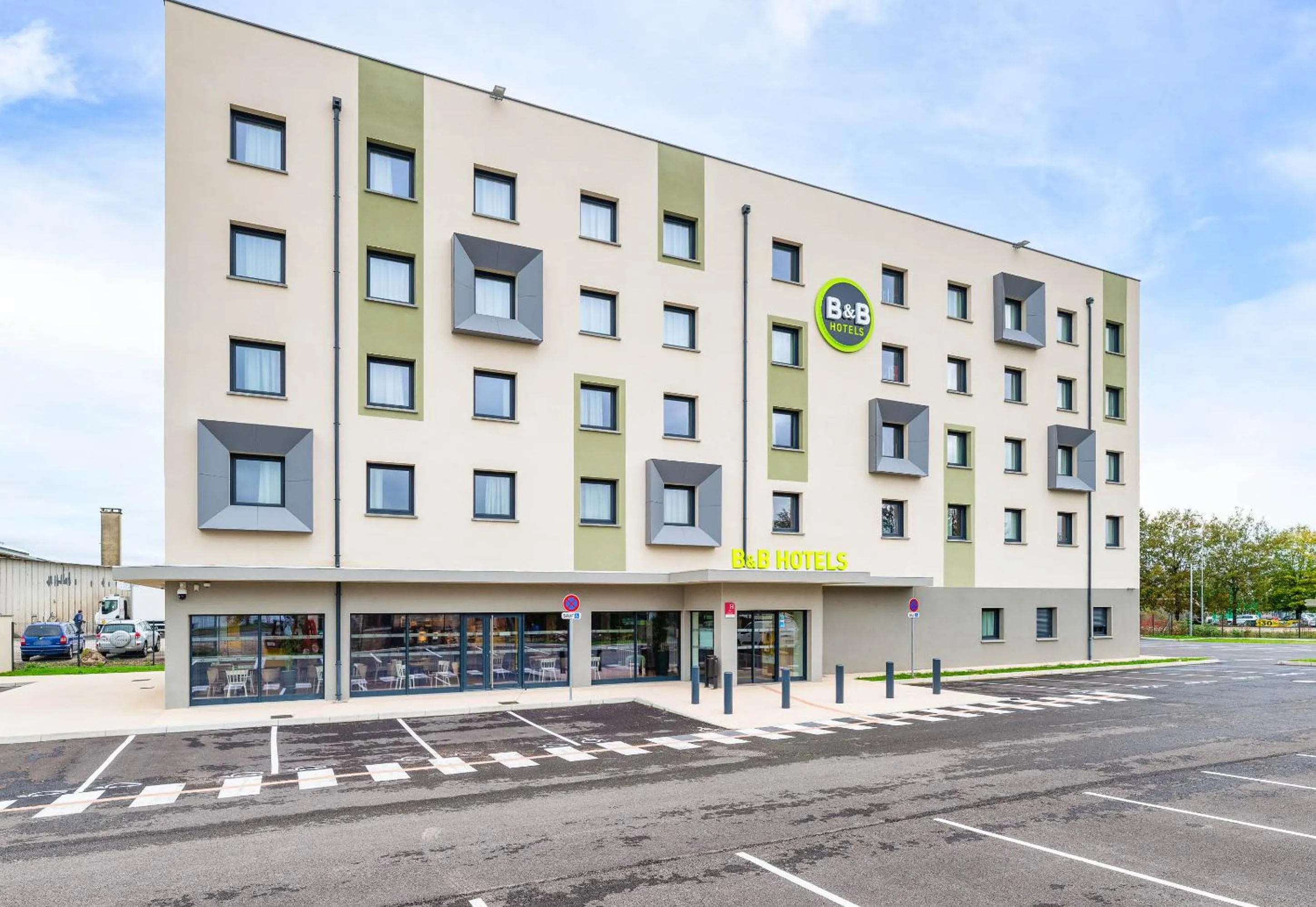 Property building in B&B HOTEL Bourg-en-Bresse Viriat