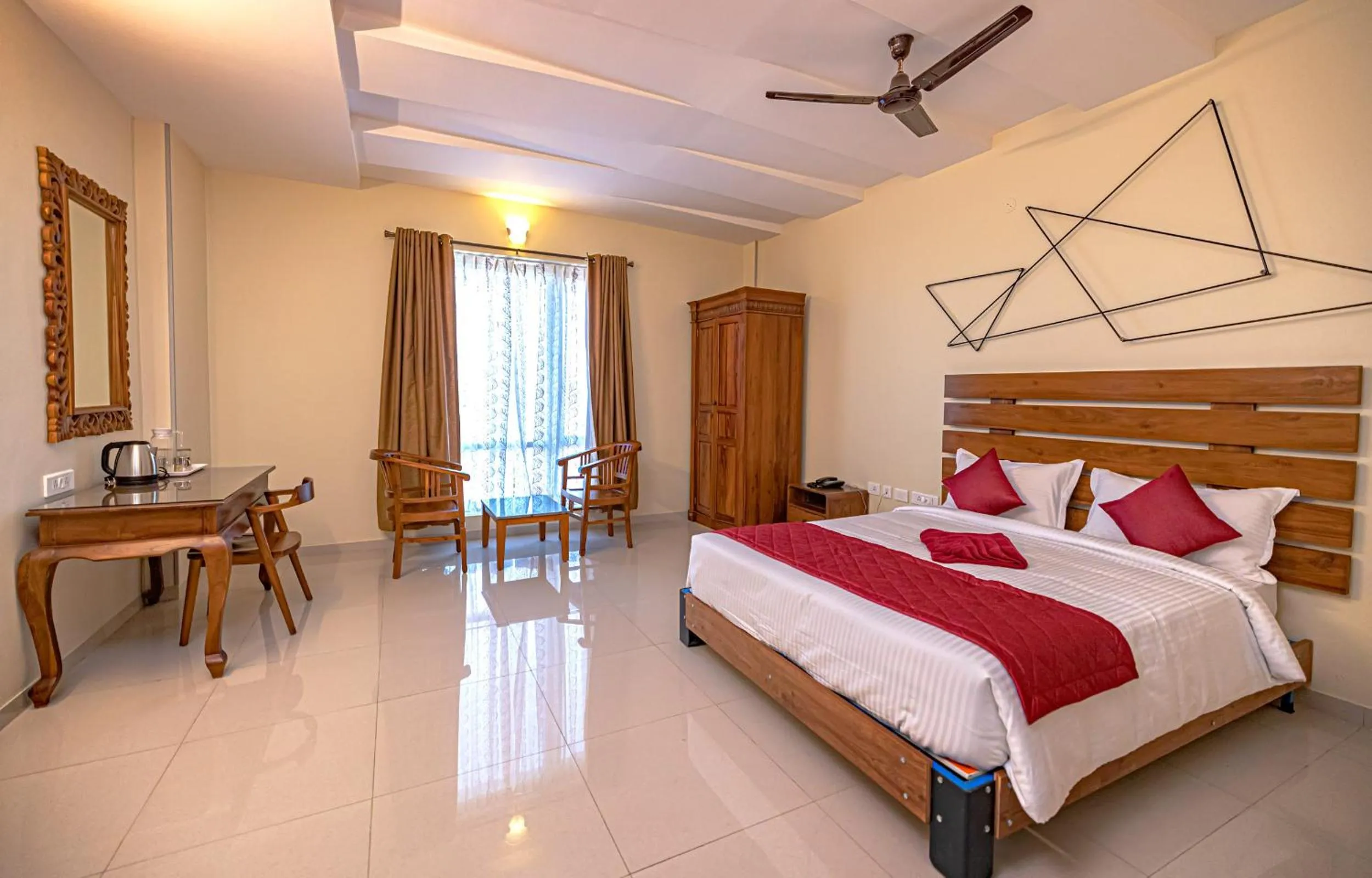 Bedroom, Bed in Hotel SRM Grandeurs