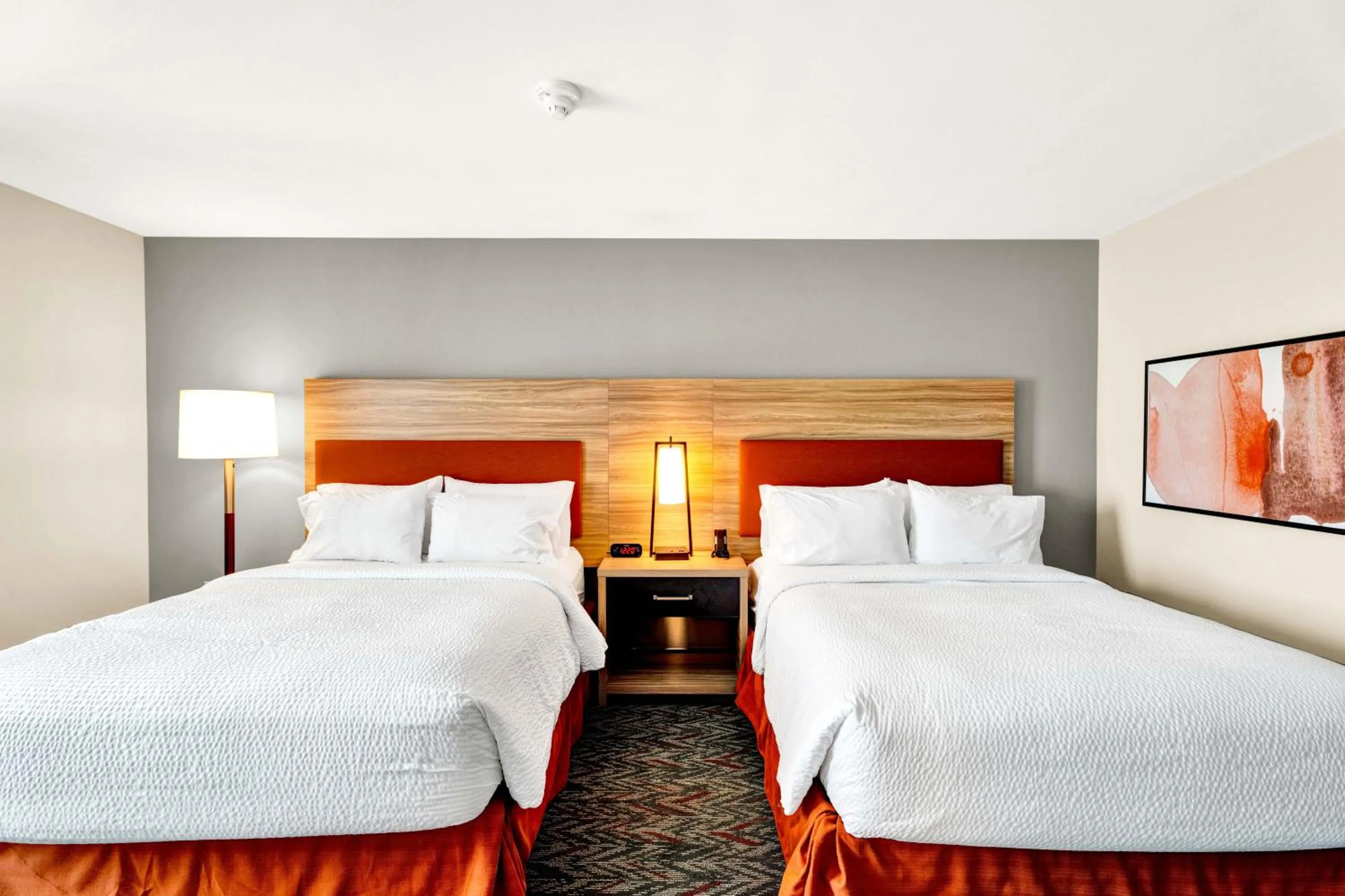 Bed in Candlewood Suites - Detroit - Auburn Hills by IHG