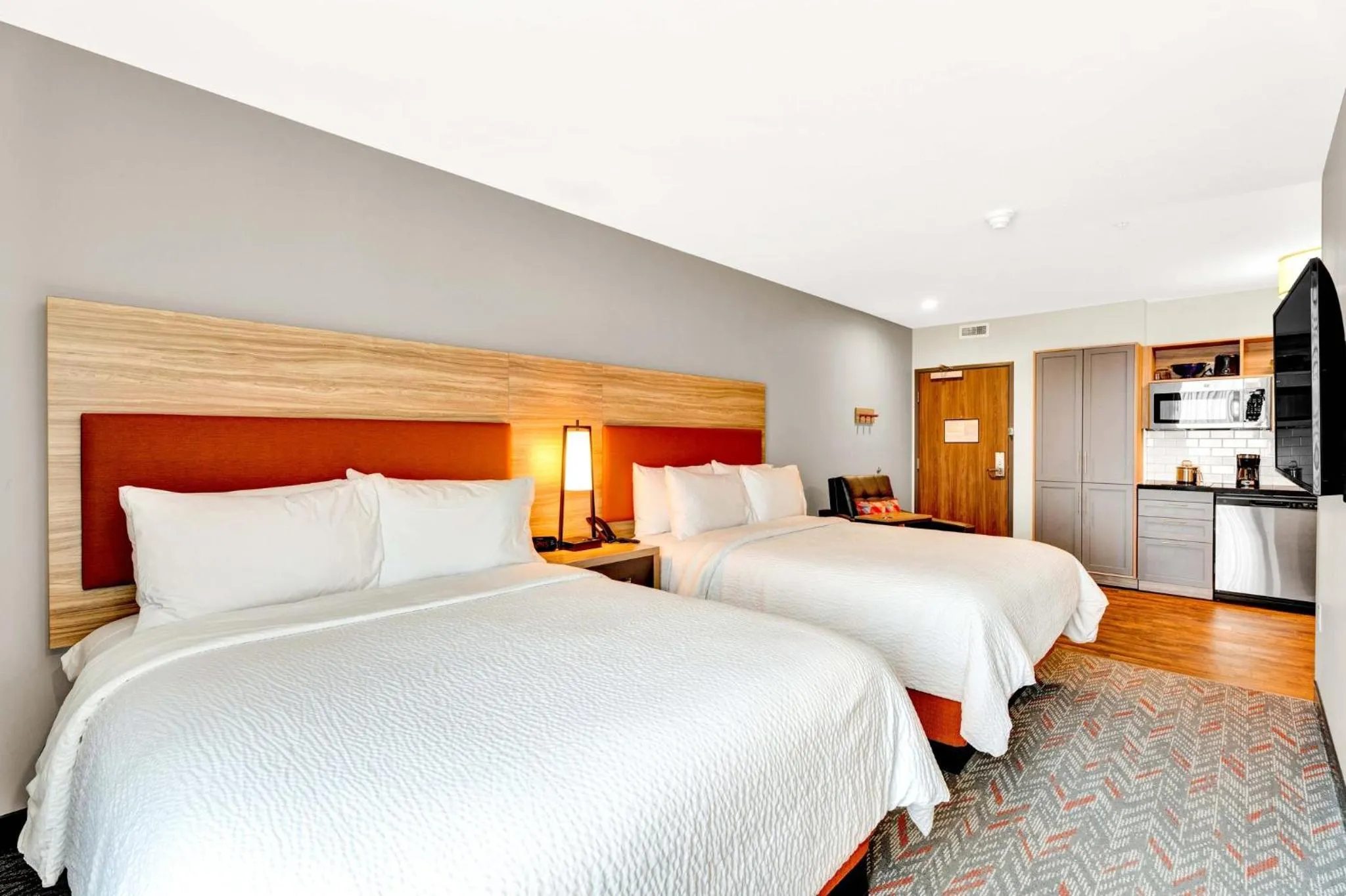 Photo of the whole room, Bed in Candlewood Suites - Detroit - Auburn Hills by IHG