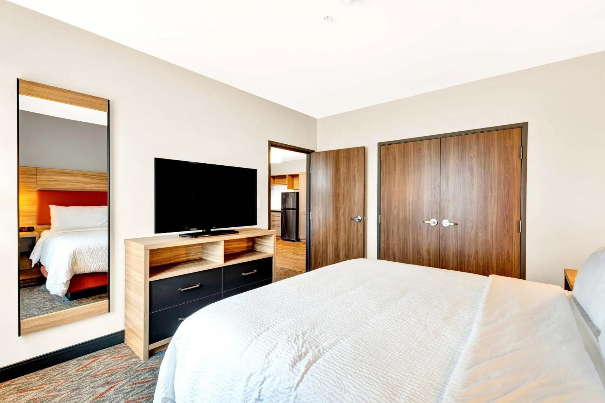 Photo of the whole room, Bed in Candlewood Suites - Detroit - Auburn Hills by IHG