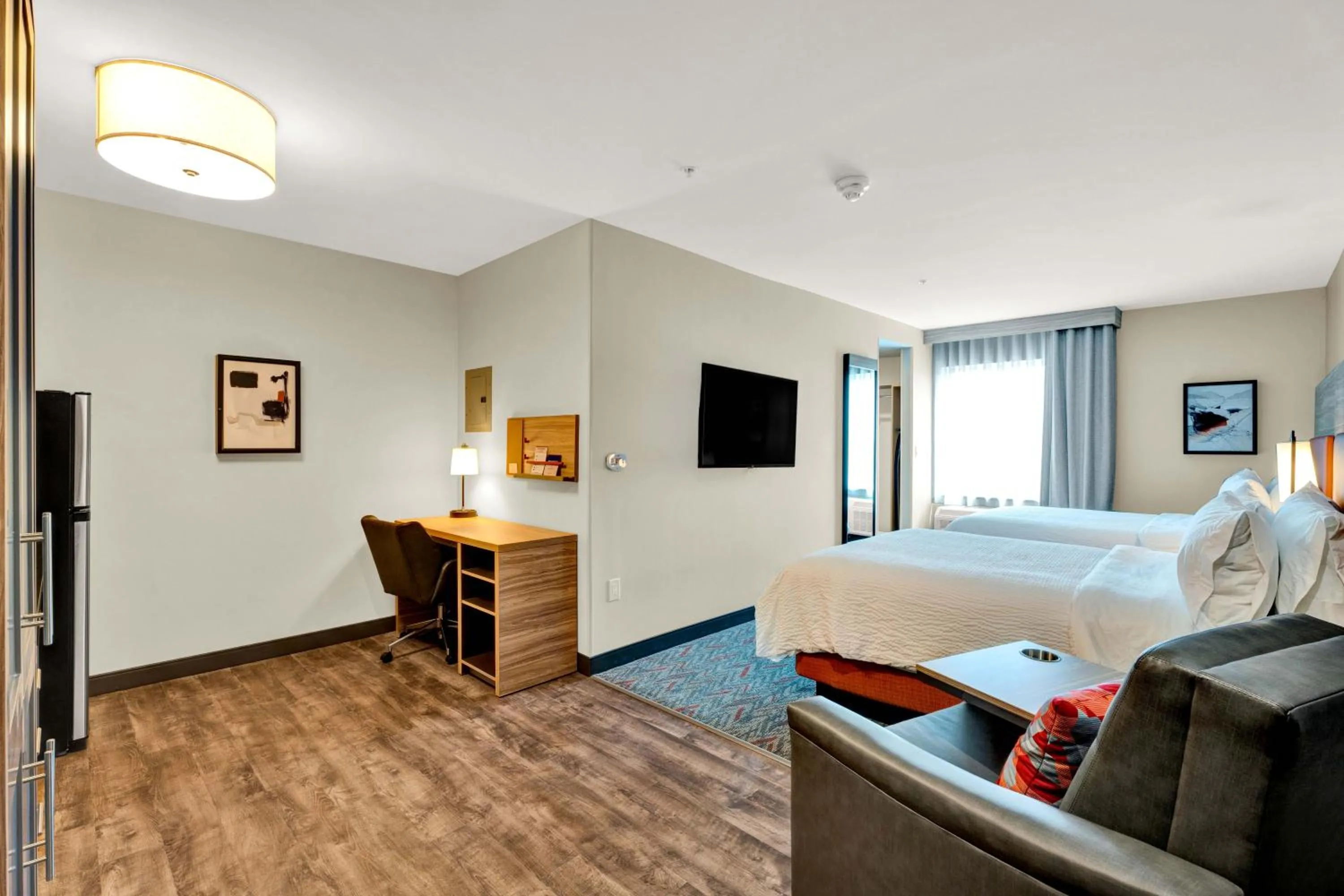 Bed in Candlewood Suites - Detroit - Auburn Hills by IHG