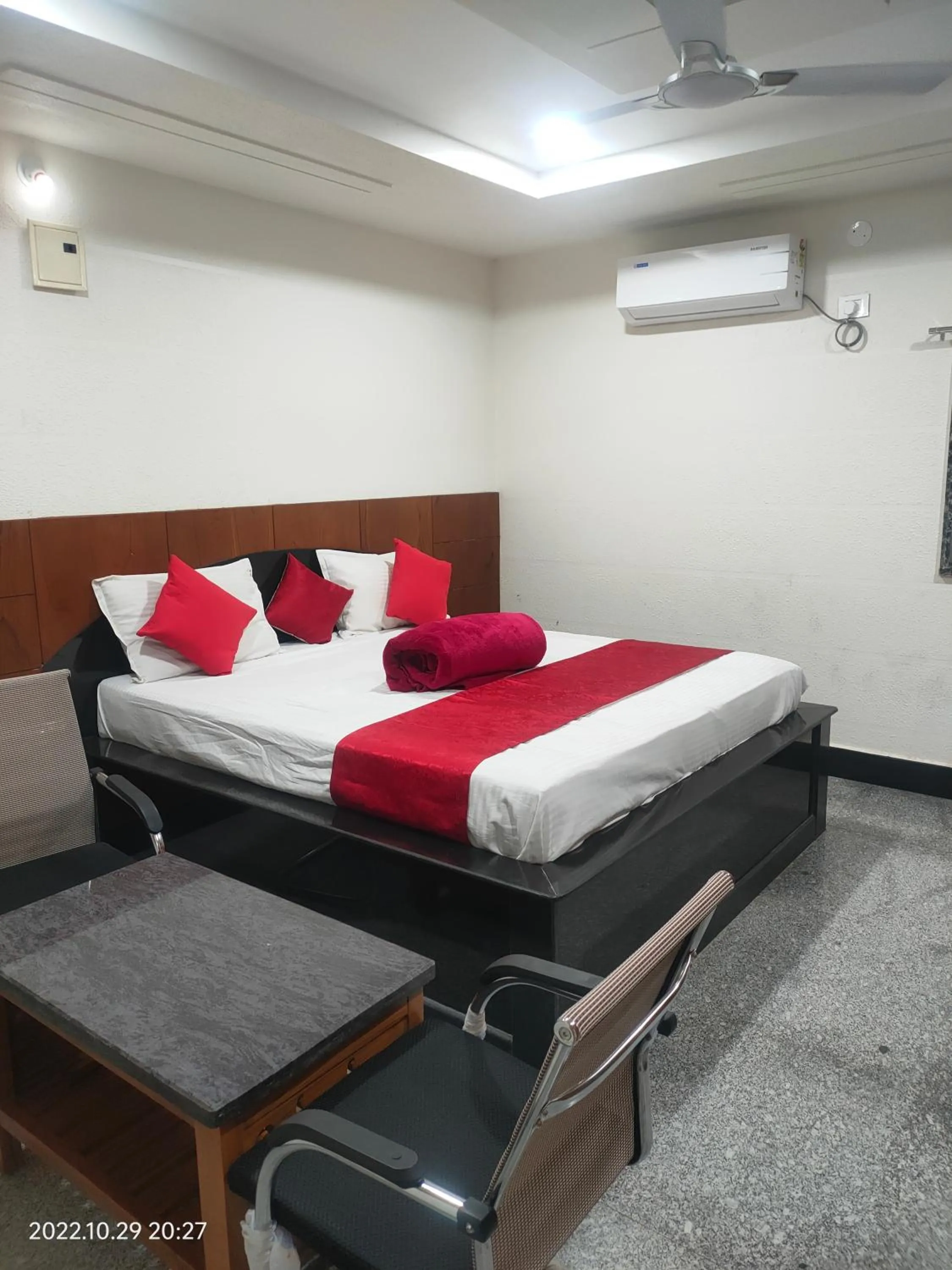 Photo of the whole room, Bed in Hotel New Maruthi Inn, LB Nagar