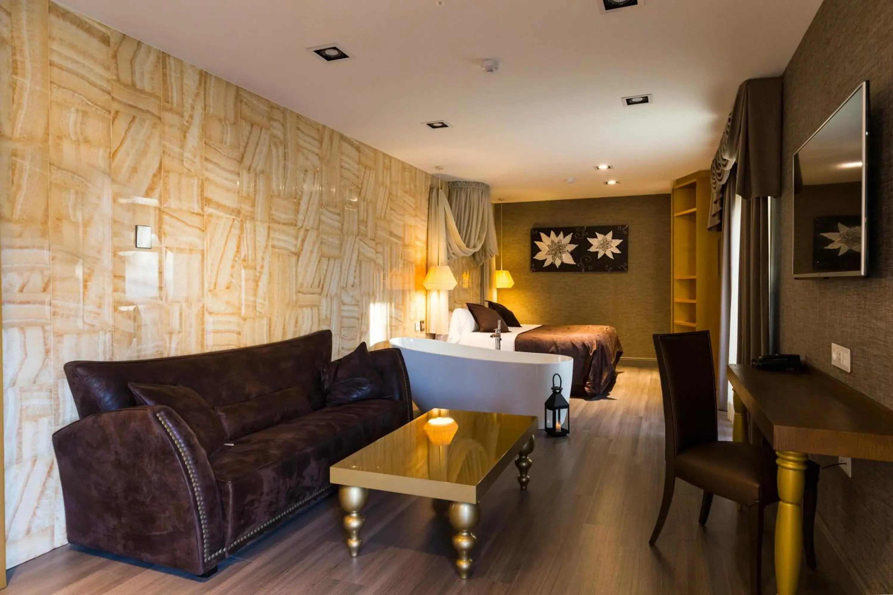 Suite with Spa Access in Sant Jordi Boutique Hotel Suite with Spa Access in Sant Jordi Boutique Hotel