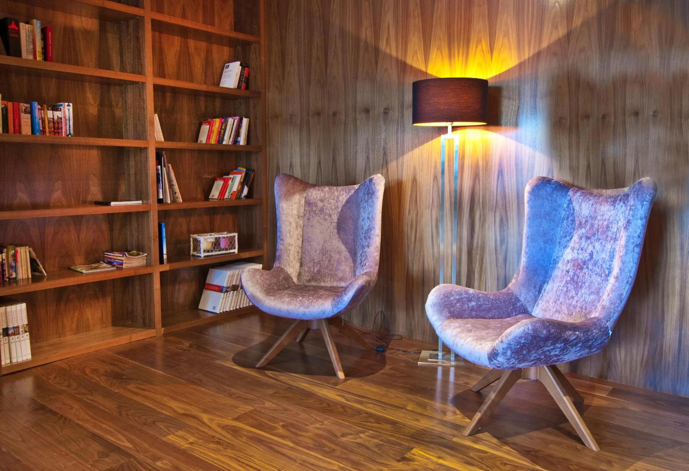 Library in Sant Jordi Boutique Hotel
