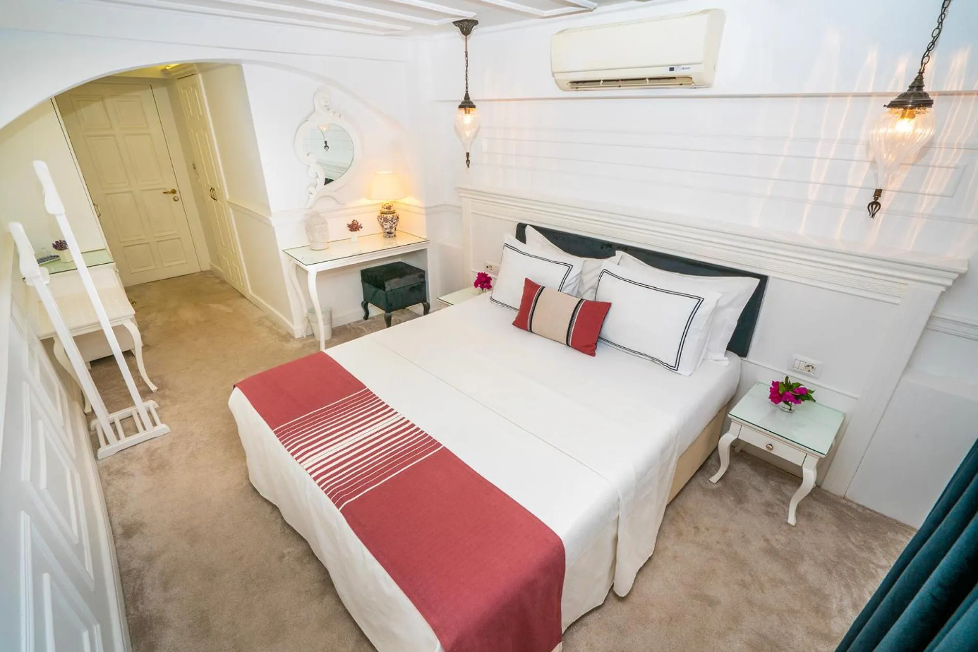 Bed in Siyah Lale Cunda 1841