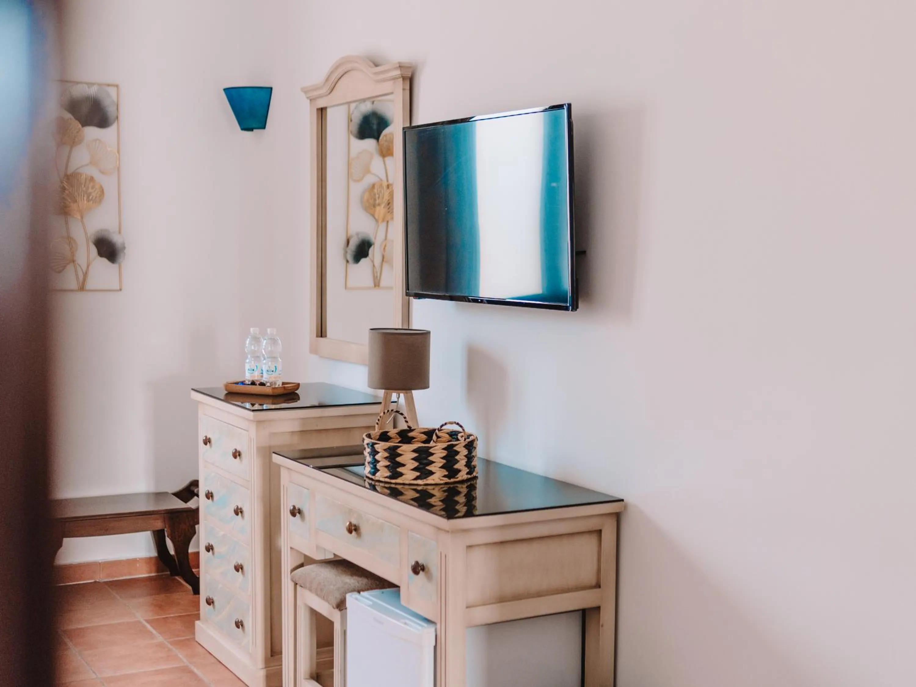 TV and multimedia in Hotel Boutique Cerro del Sol Adults only recommended