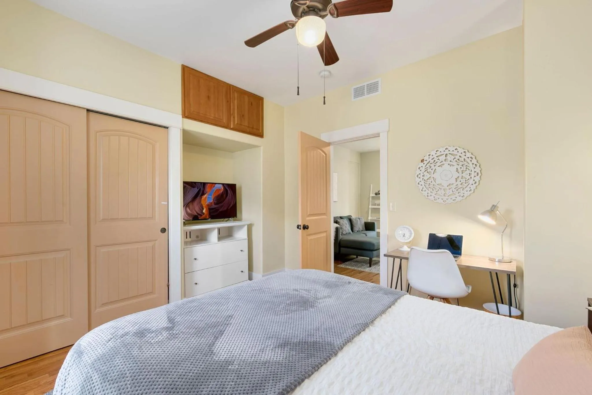 Bed in Walk Everywhere - Art, Restaurants, Poudre River