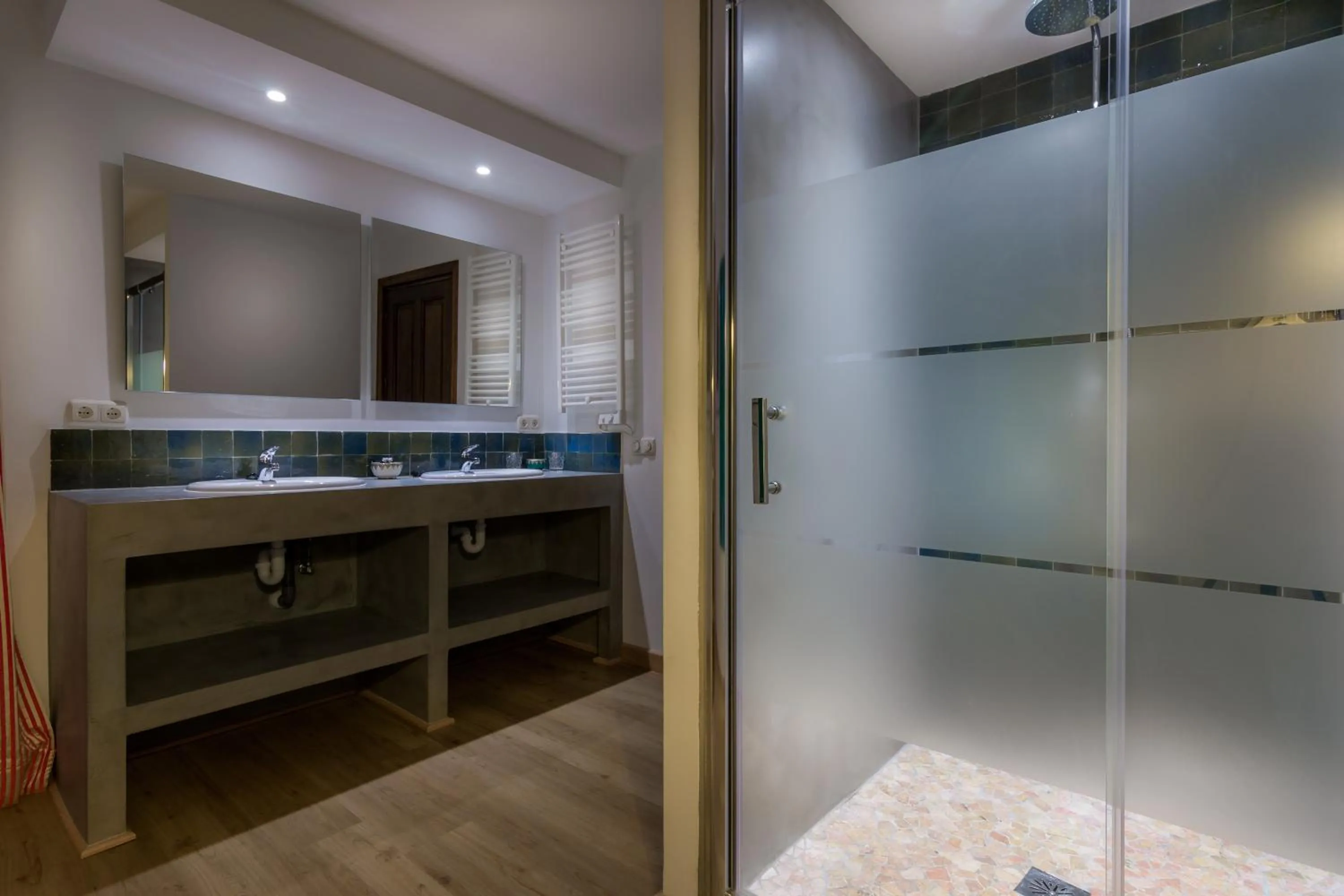 Shower in Boutique Hotel La Posada del Angel Ojén