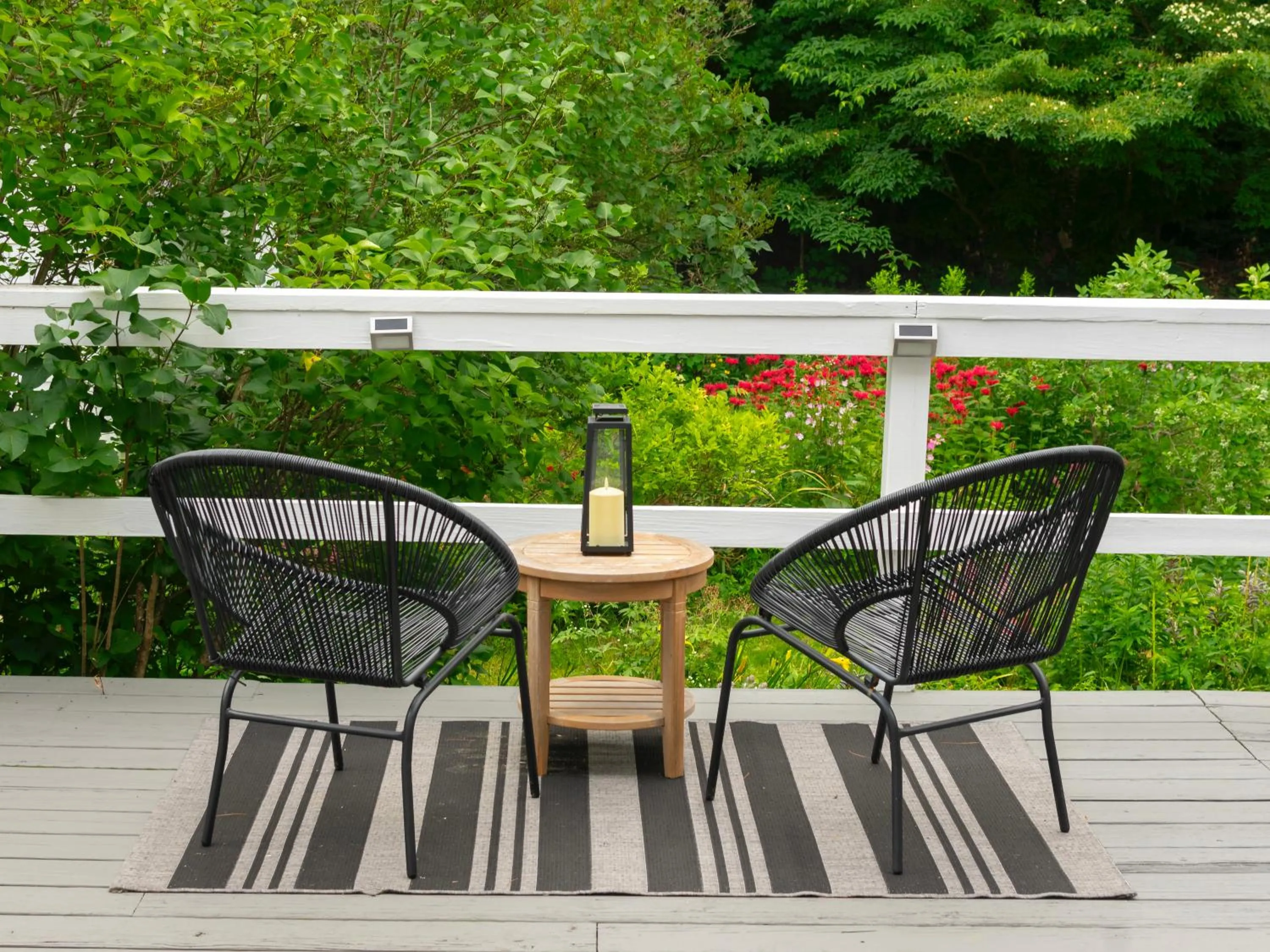 Patio in Launchpoint Lodge