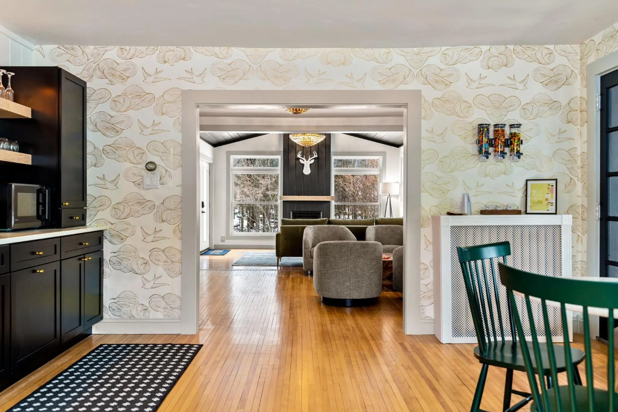 Dining area in Launchpoint Lodge