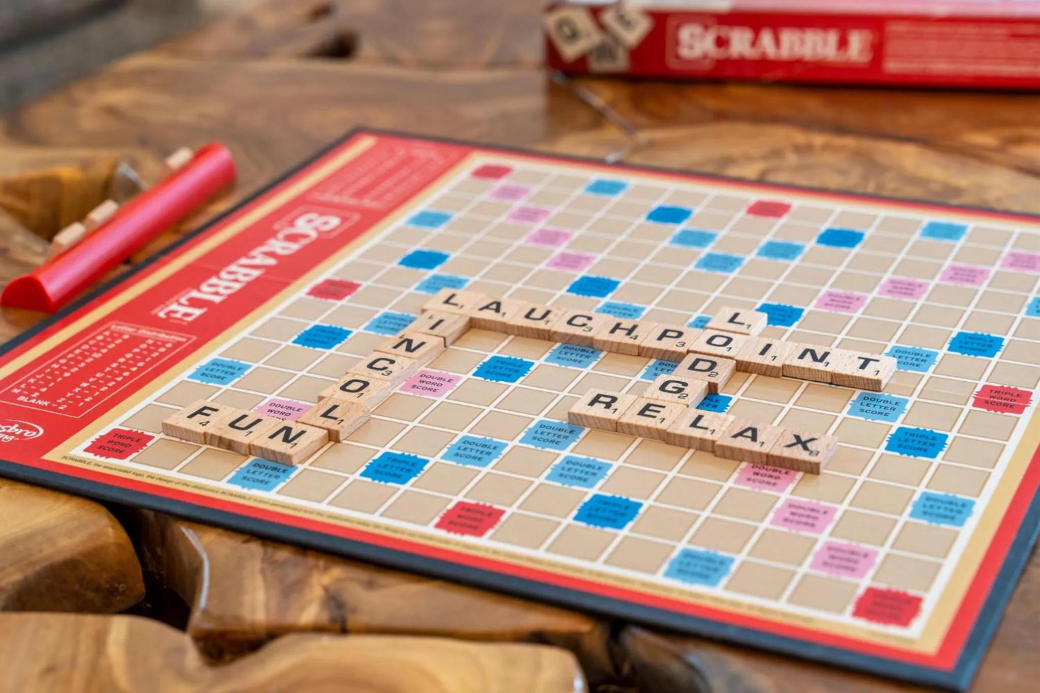 Communal lounge/ TV room in Launchpoint Lodge