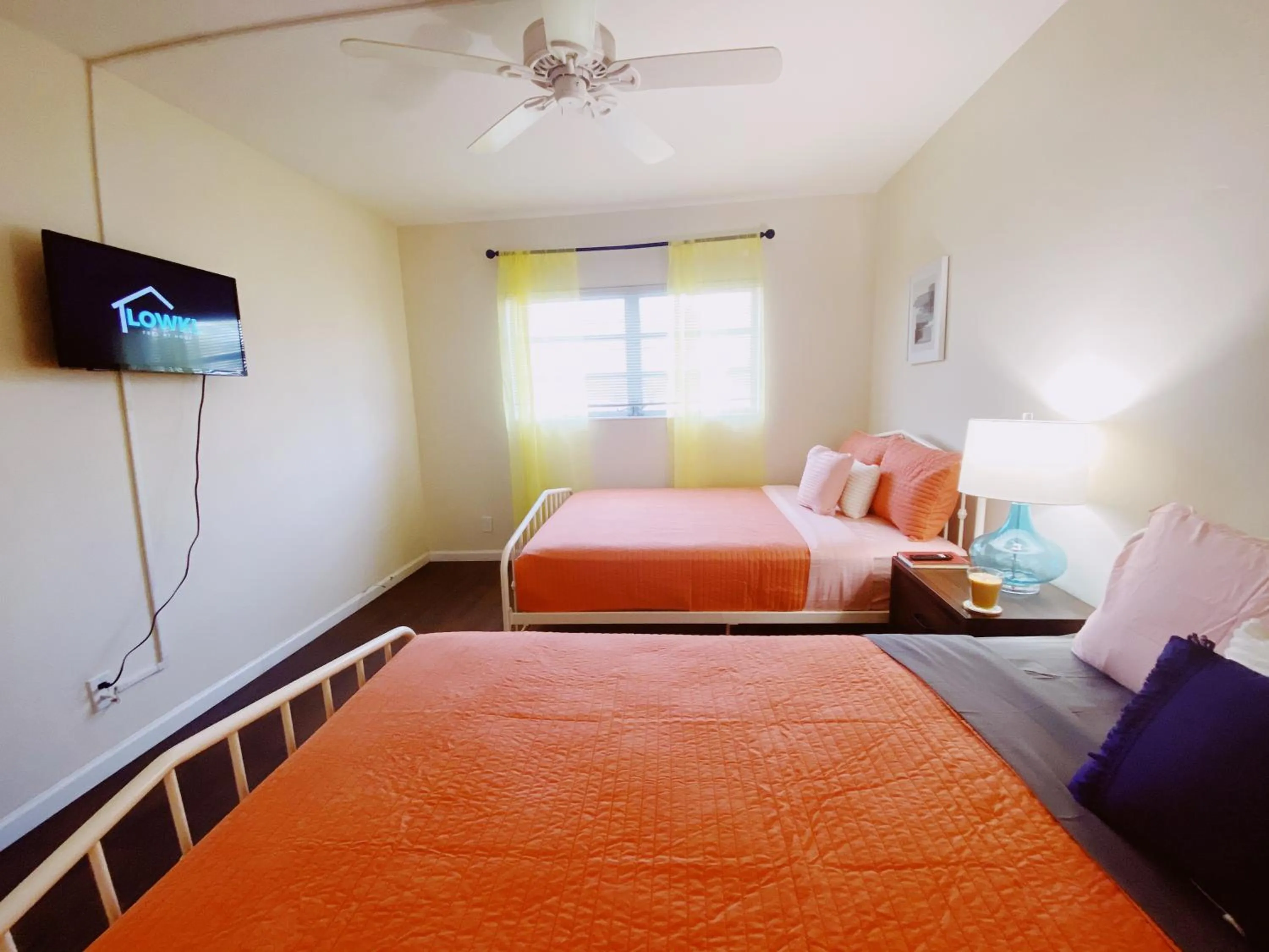 Bed in Bayview Regency Apartments By Lowkl