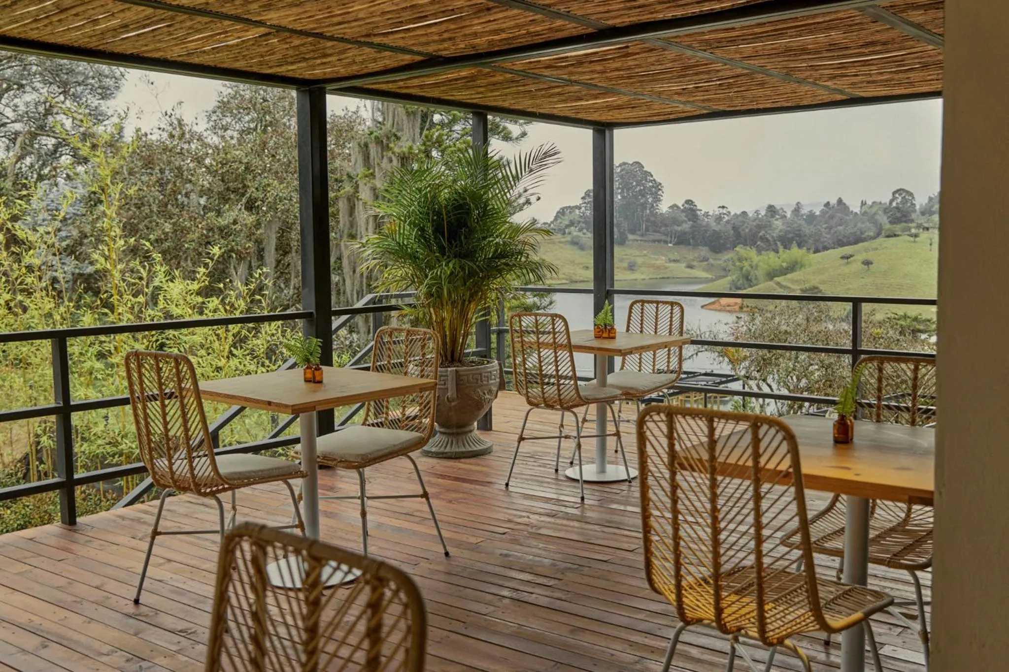 Restaurant/places to eat in La Pausa Hotelbistro