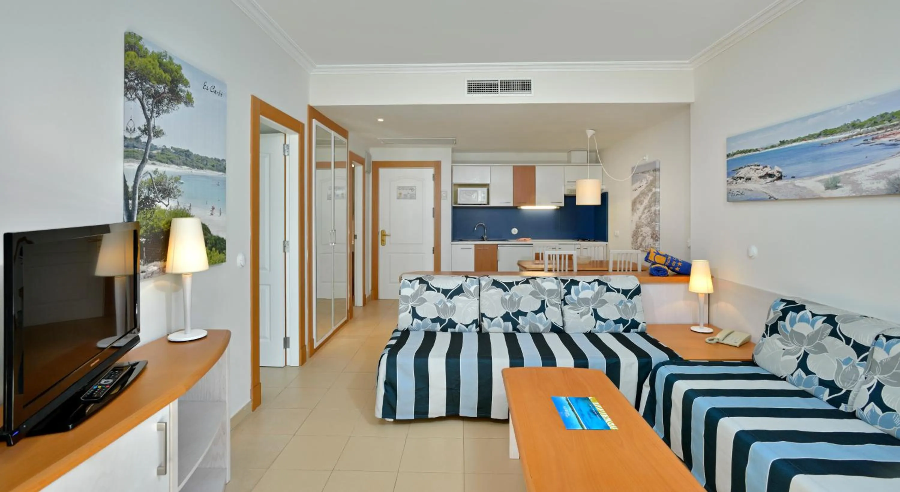 Bed in Aparthotel Isla de Cabrera