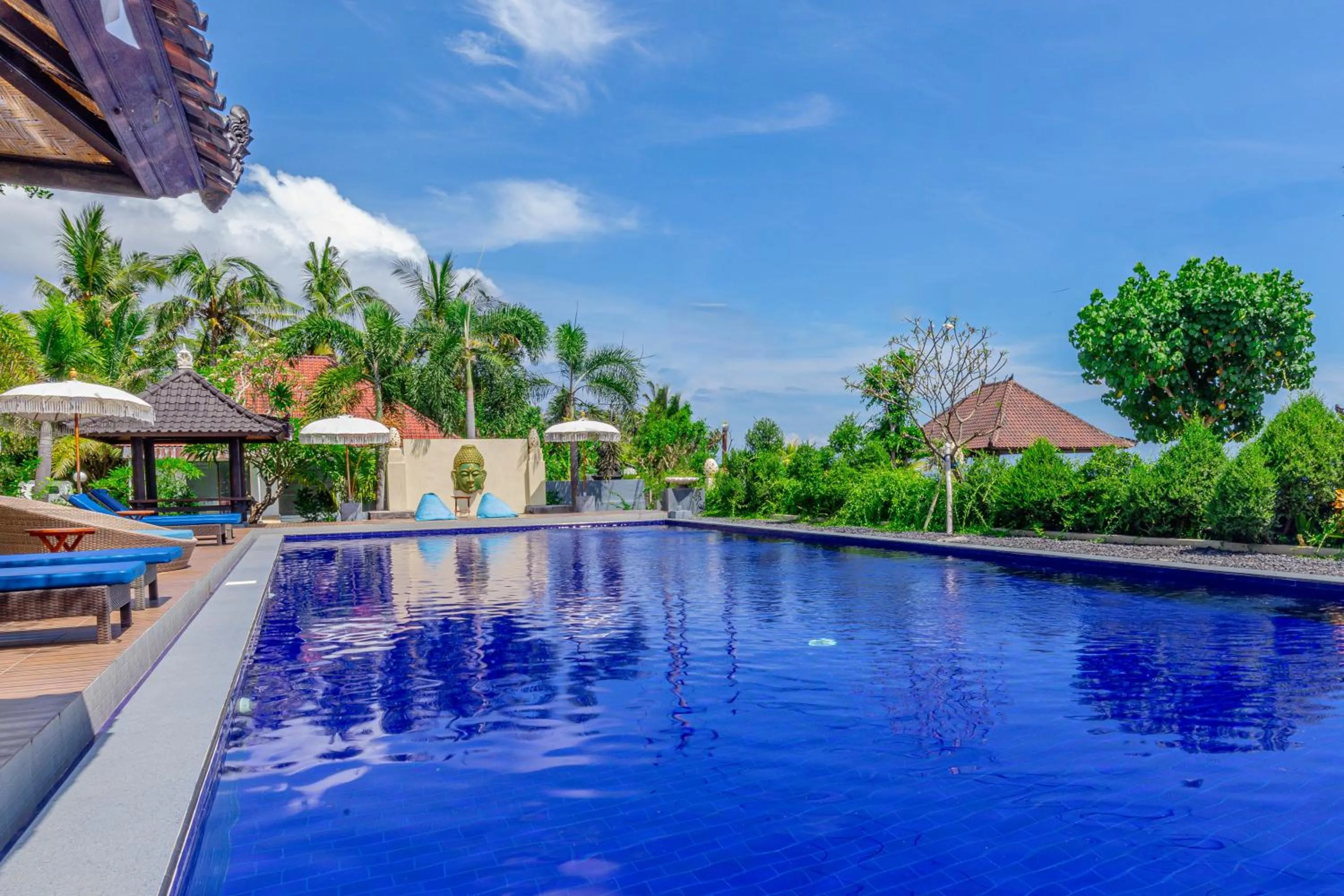 Swimming pool in Grand Ball Beach Garden