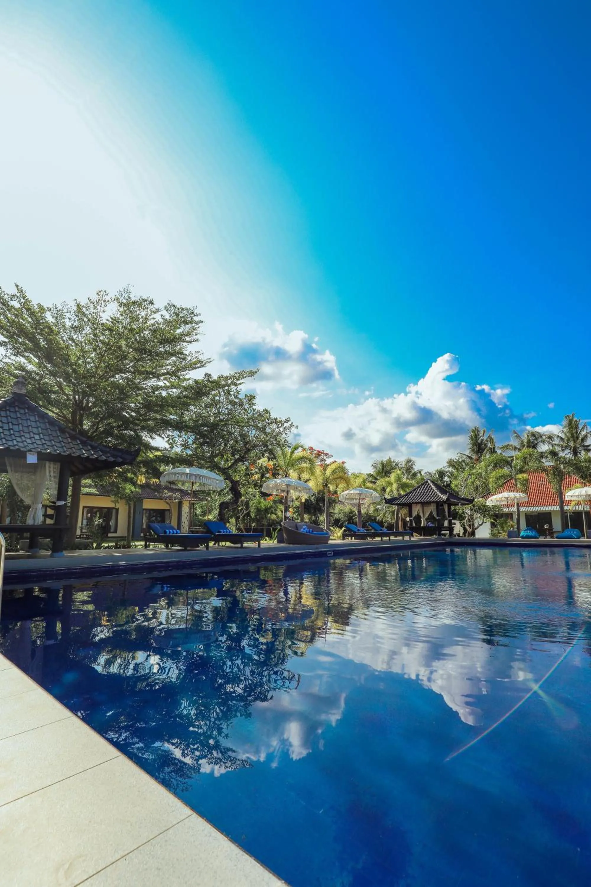 Day in Grand Ball Beach Garden