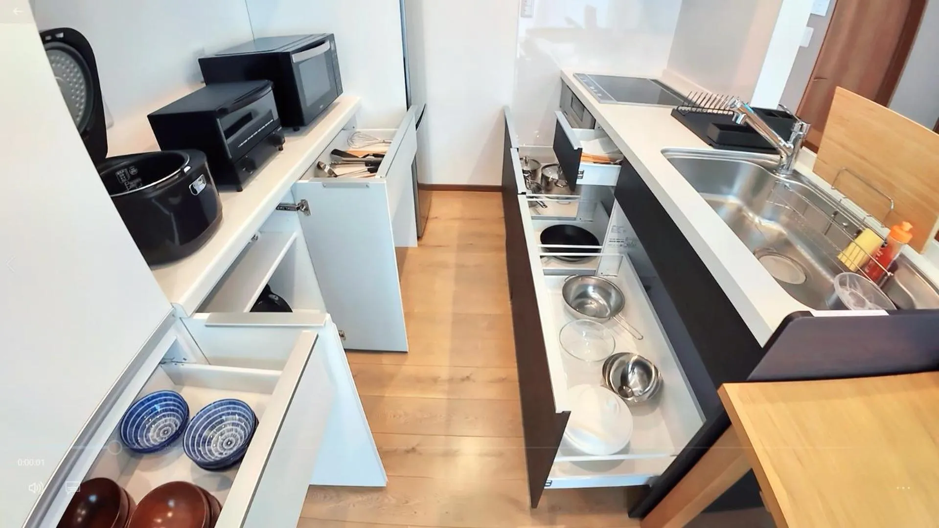 kitchen in Niseko White Villas YUNOSATO