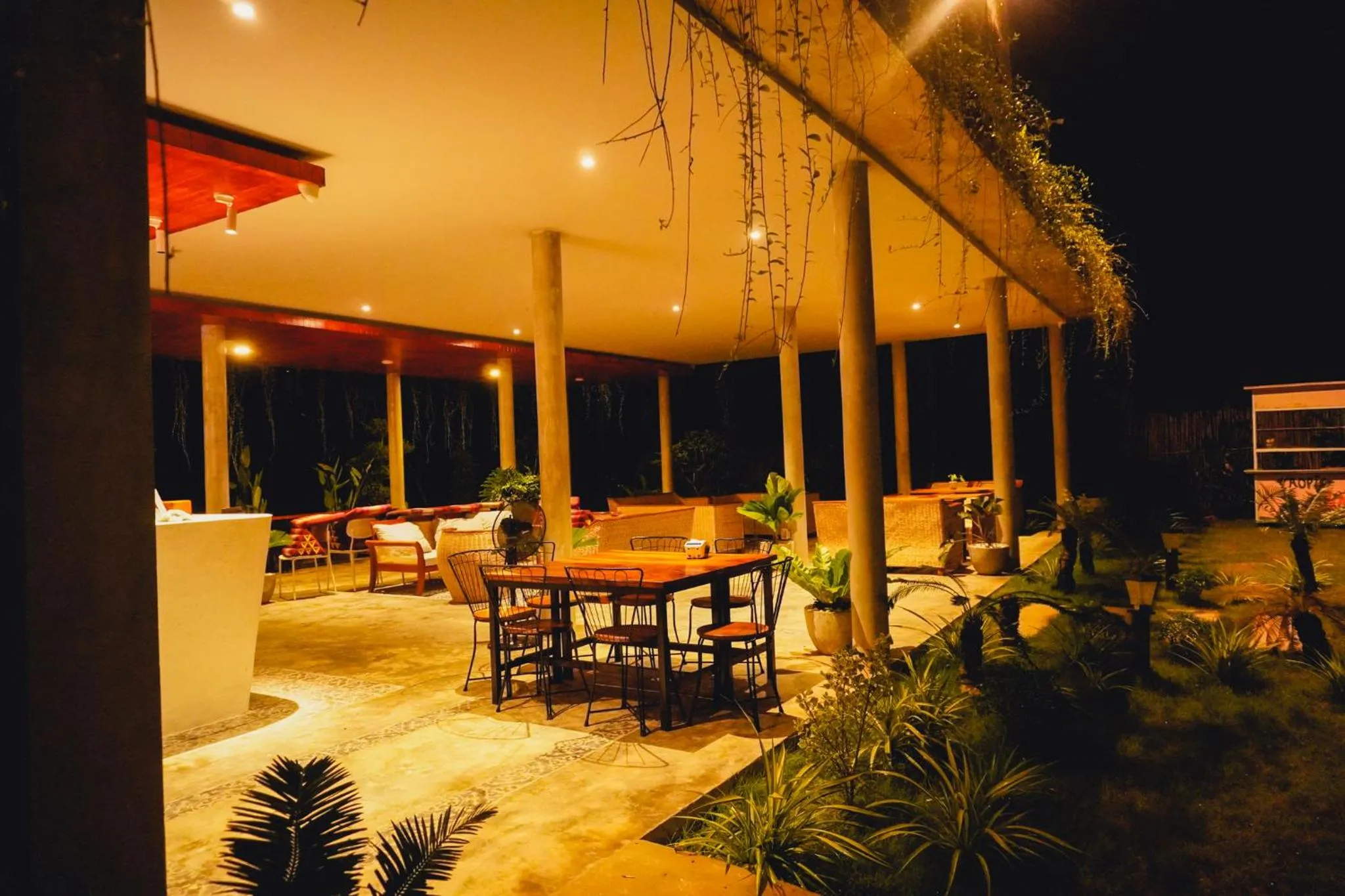 Restaurant/places to eat in Kampot Tropical Village