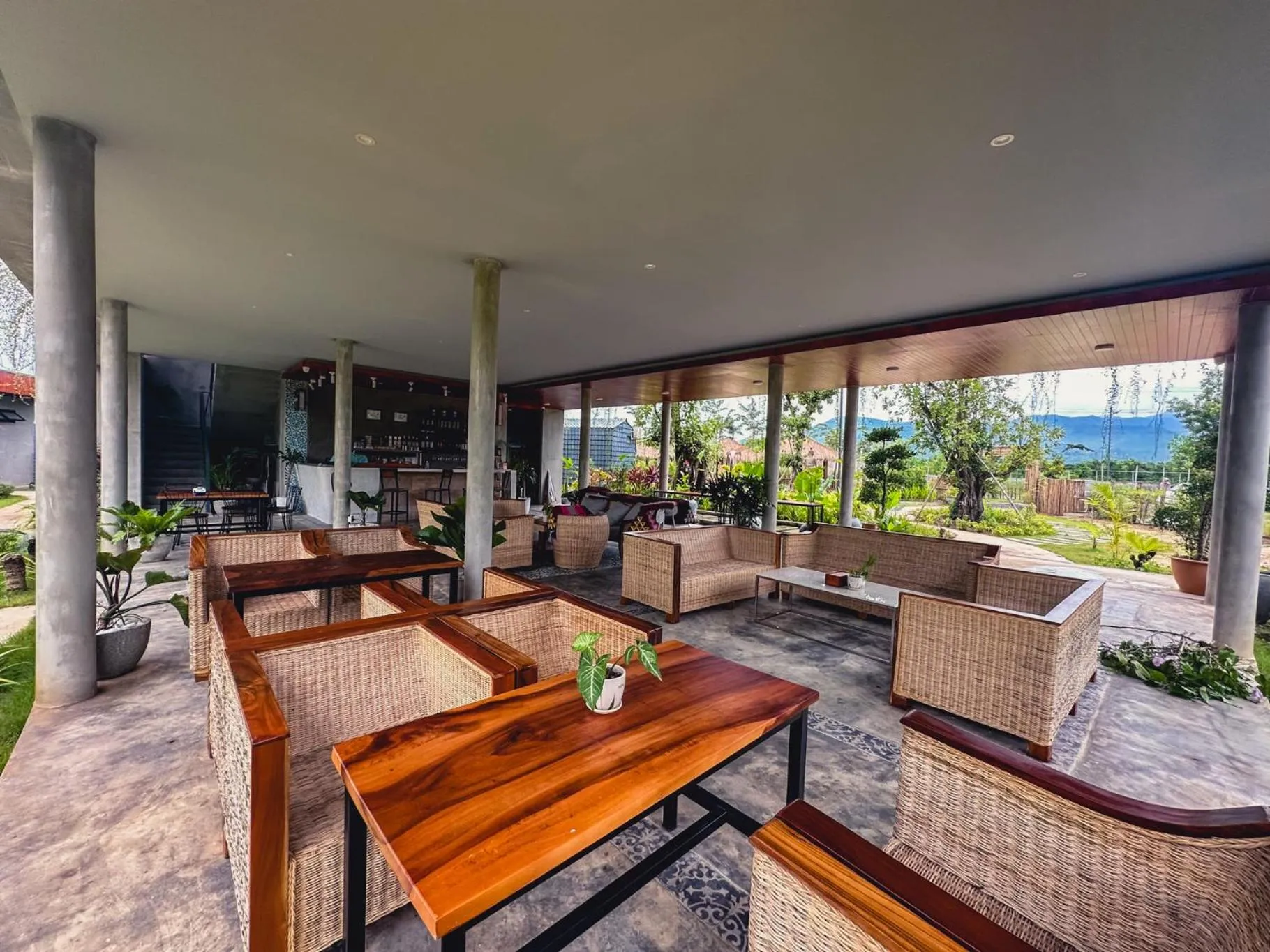 Restaurant/places to eat in Kampot Tropical Village