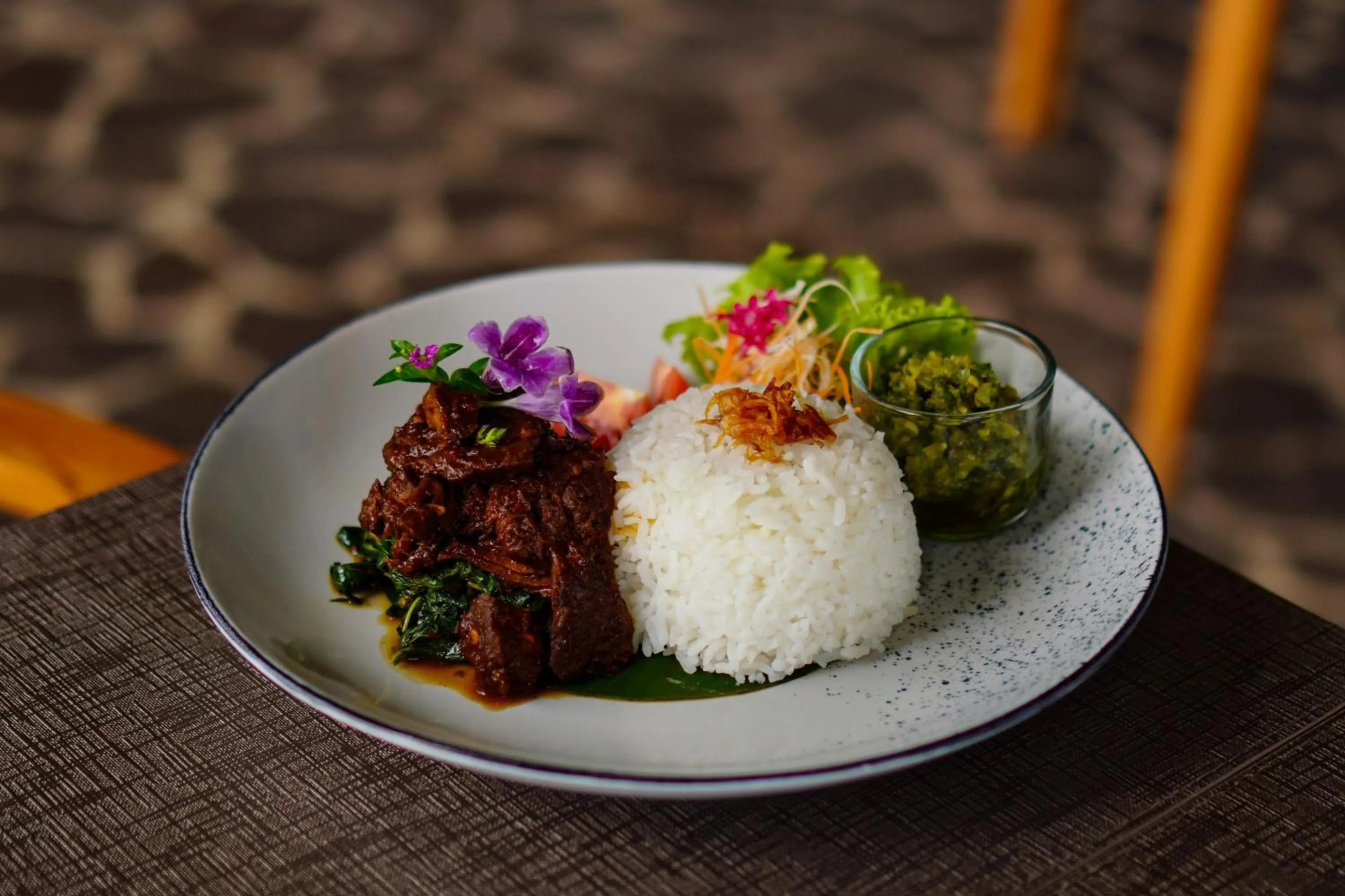 Food and drinks in Maha Hills Resort by Mahaprana Experience