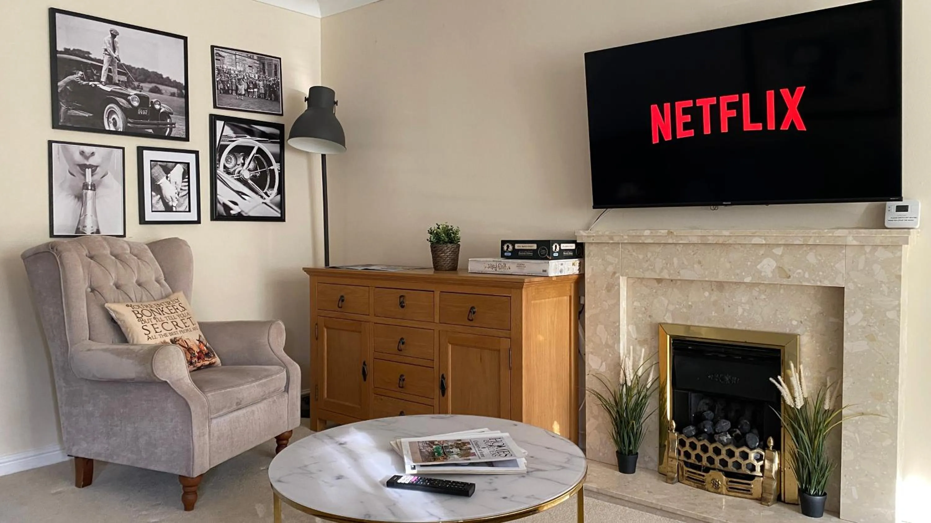 Chichester retreat house with free parking