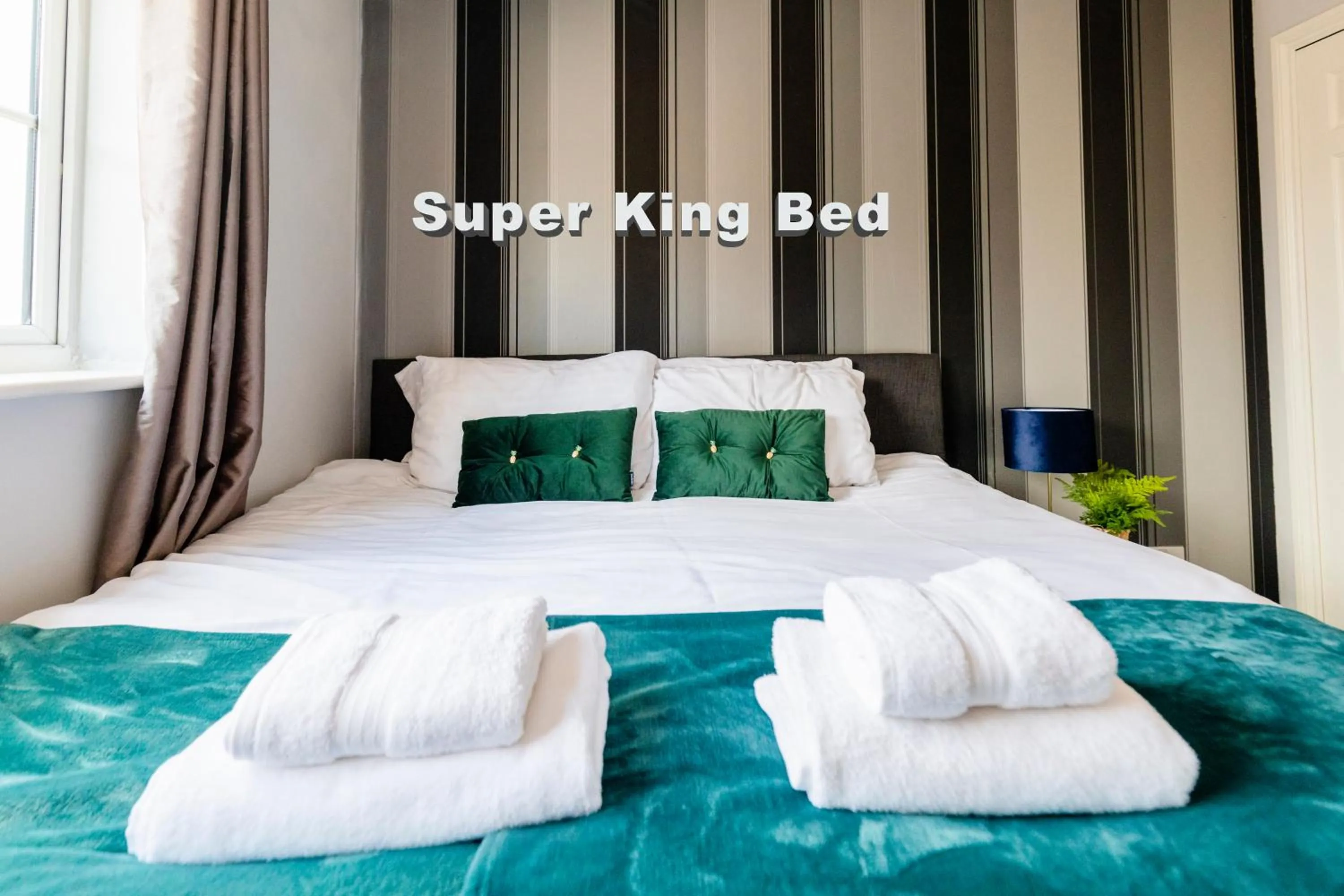 Bed in Chichester retreat house with free parking