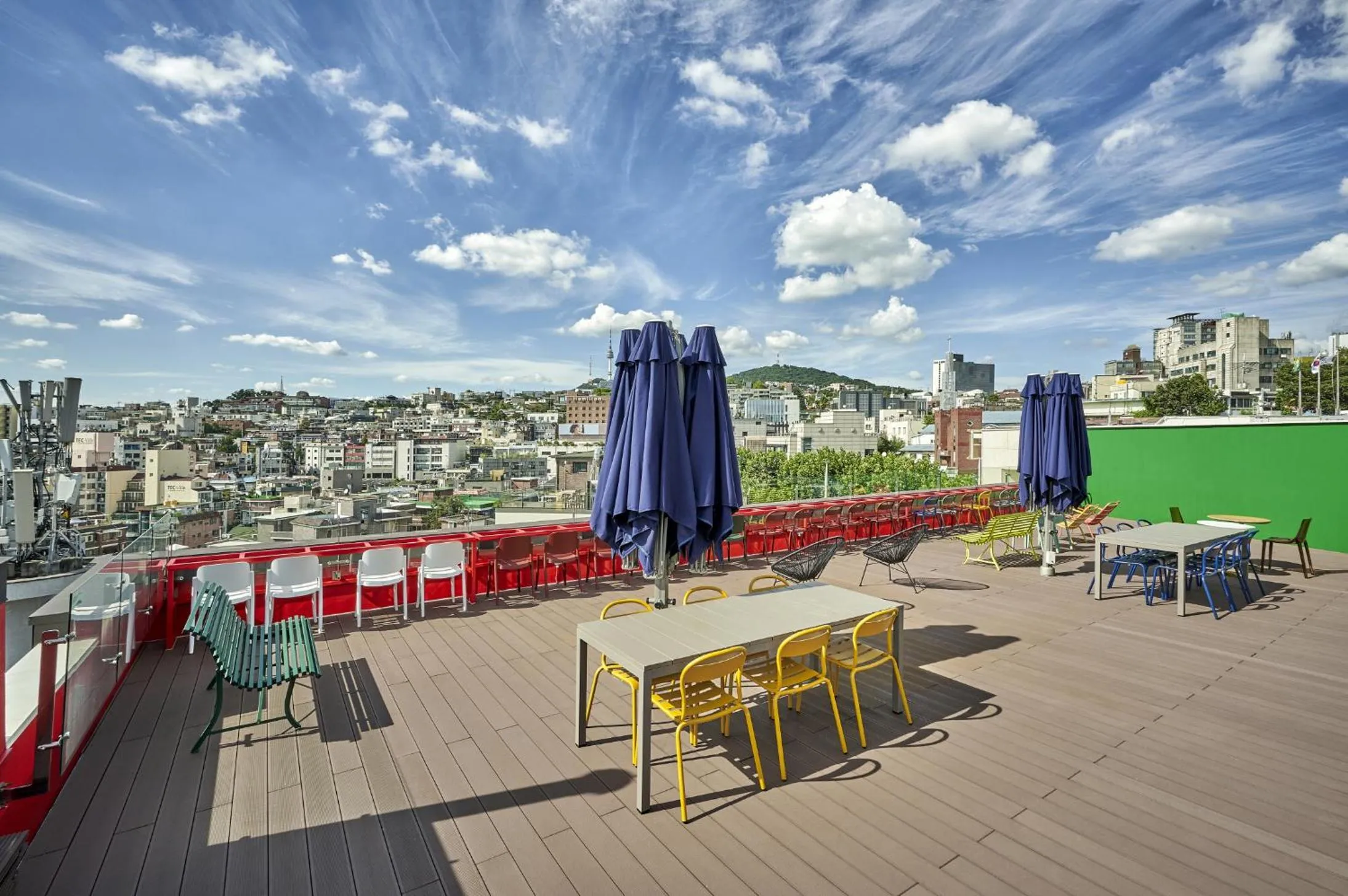 Balcony/Terrace in H HOSTEL Itaewon
