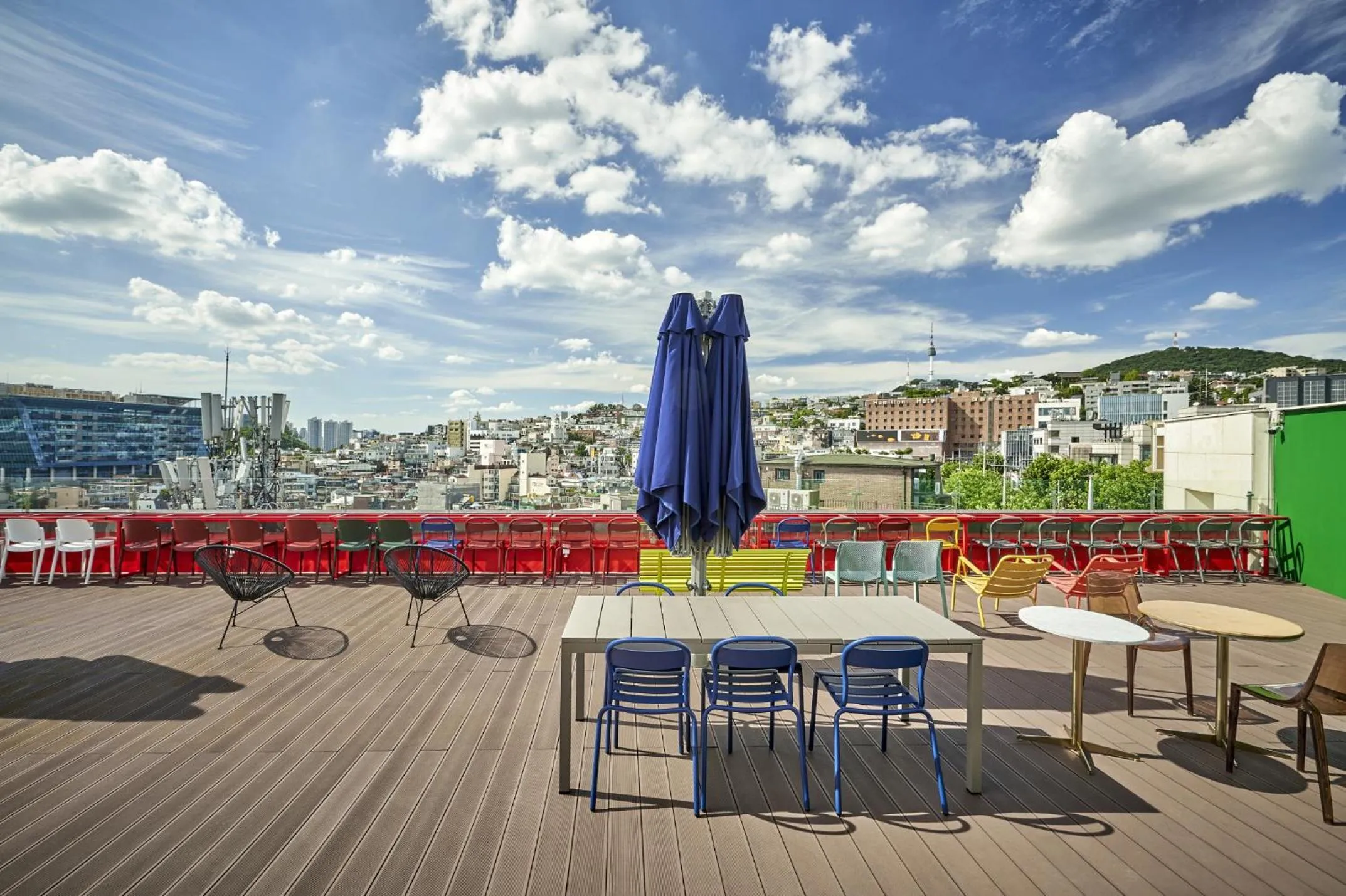Balcony/Terrace in H HOSTEL Itaewon