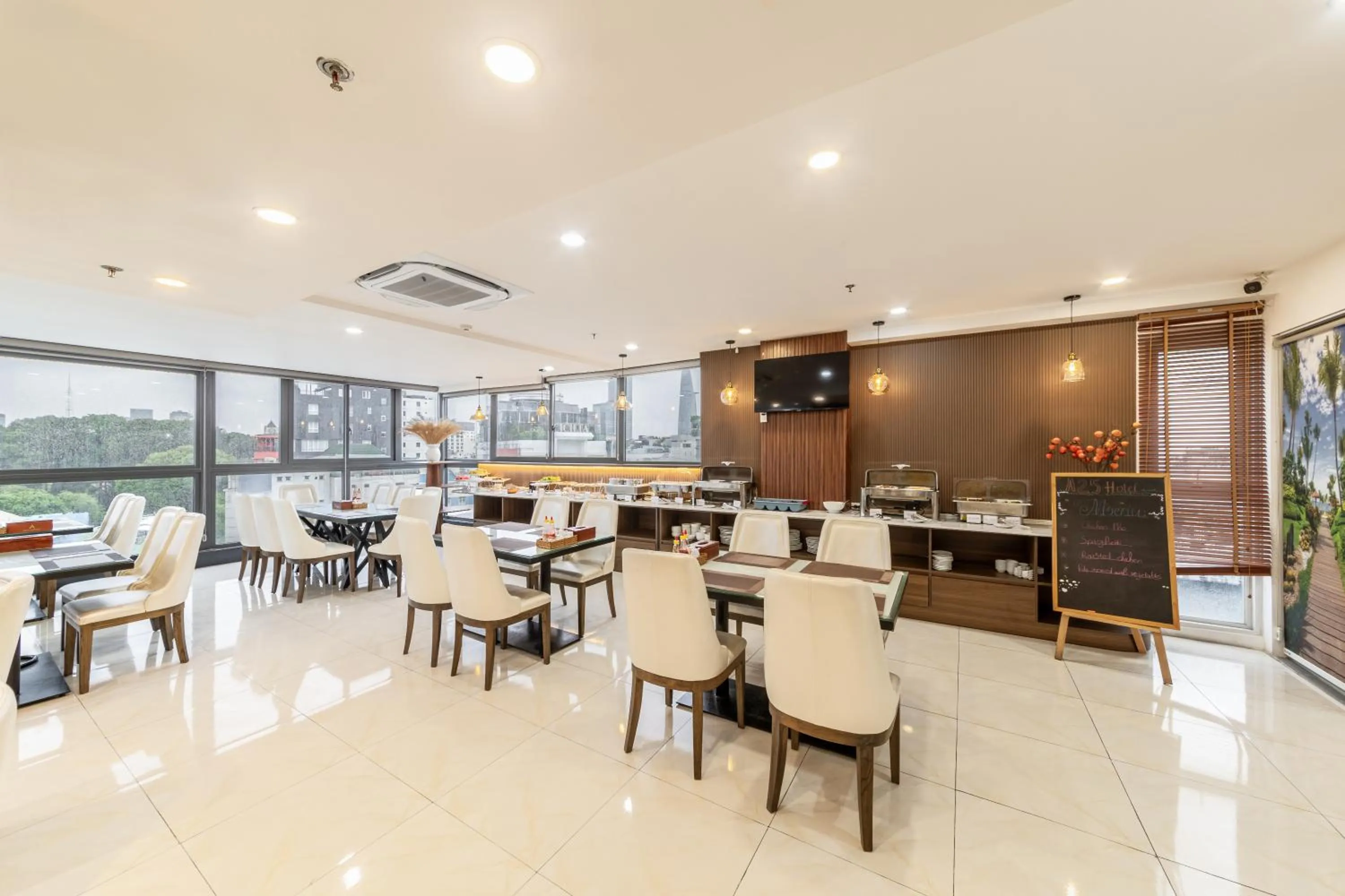 Restaurant/places to eat in A25 Hotel - 55 Cách Mạng Tháng 8