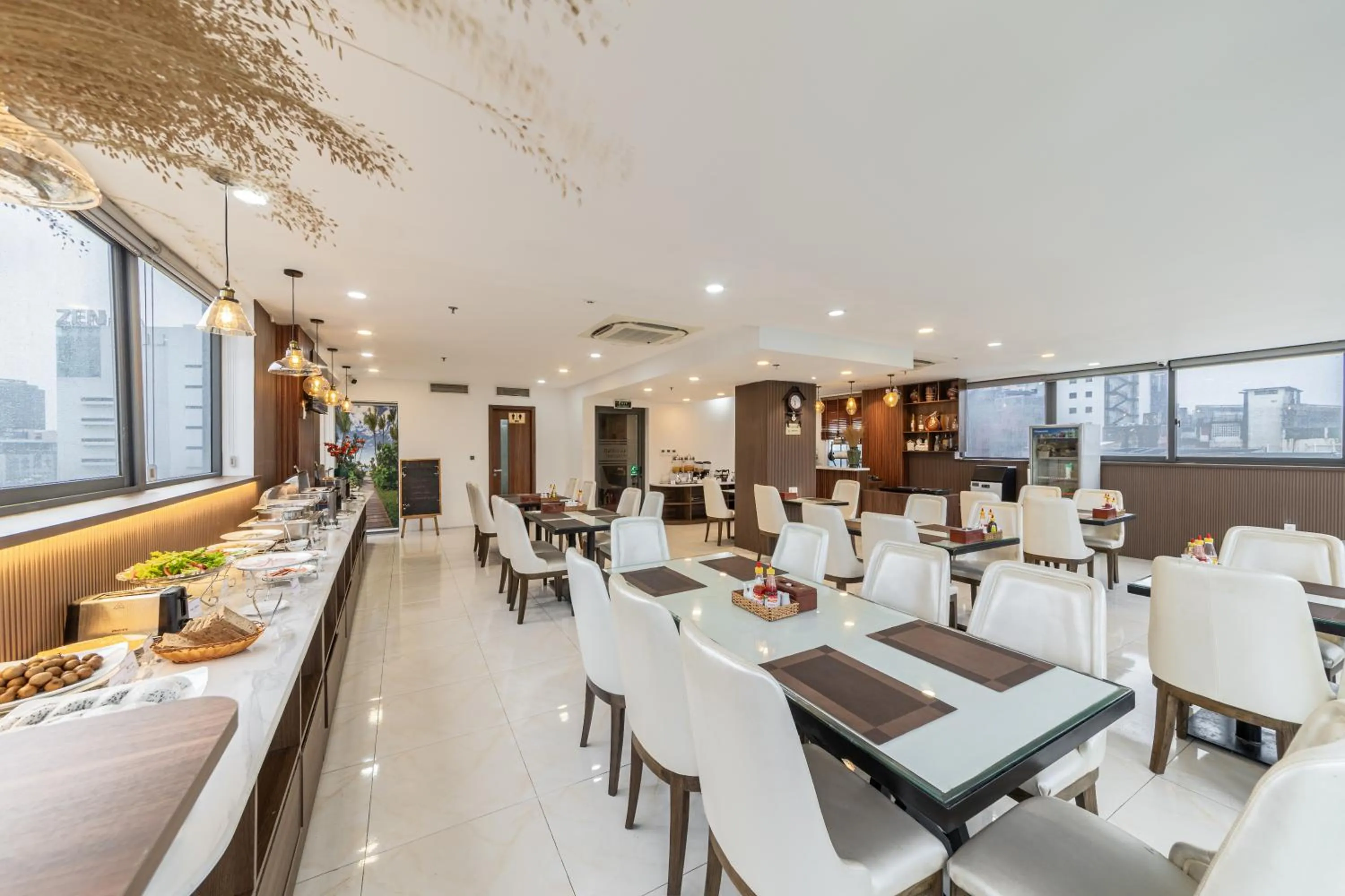 Restaurant/places to eat in A25 Hotel - 55 Cách Mạng Tháng 8