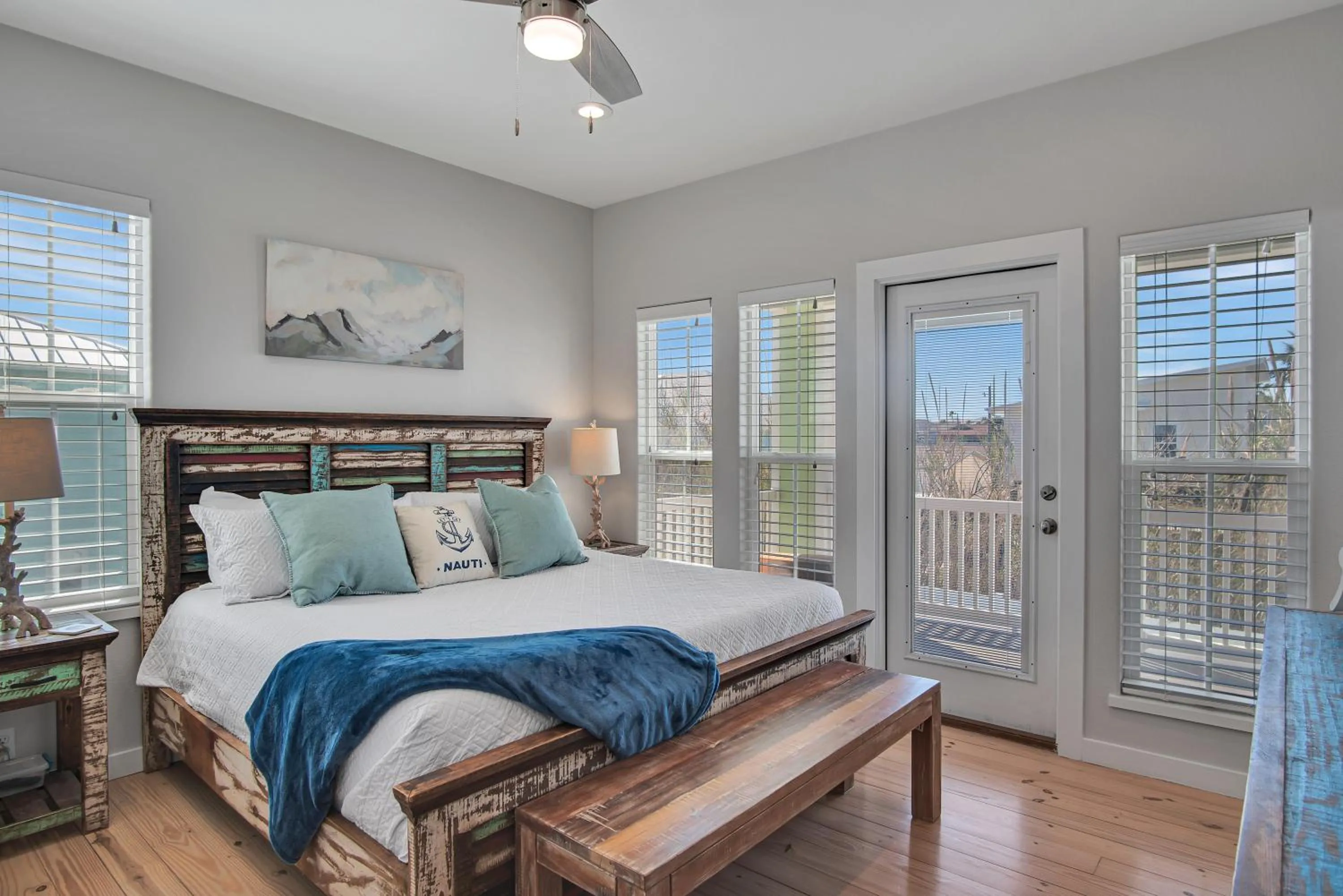 Property building, Bed in Nauti Beach